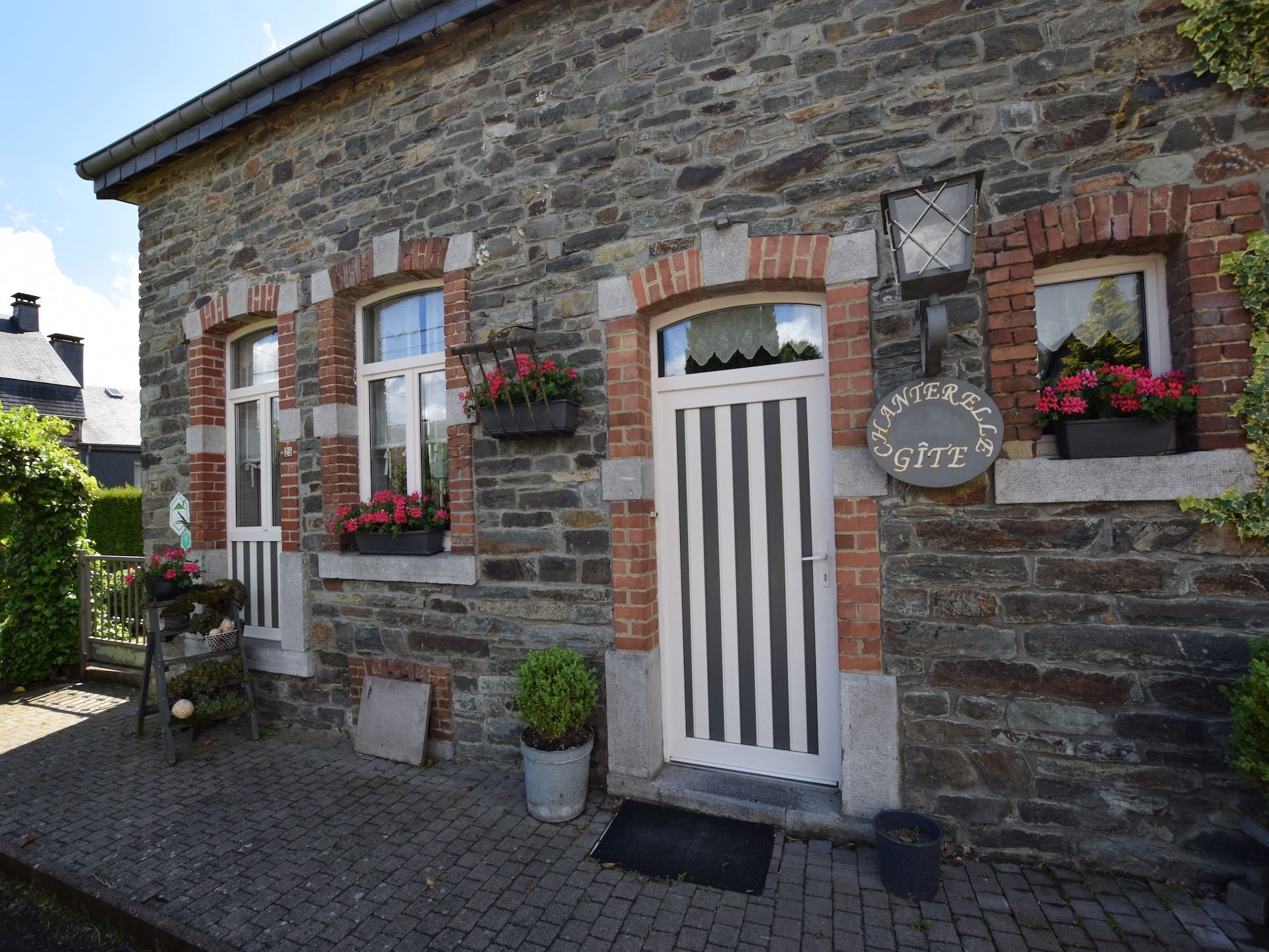 7-persoons vakantiehuis met sauna en omheinde tuin in Jehonville - foto 8