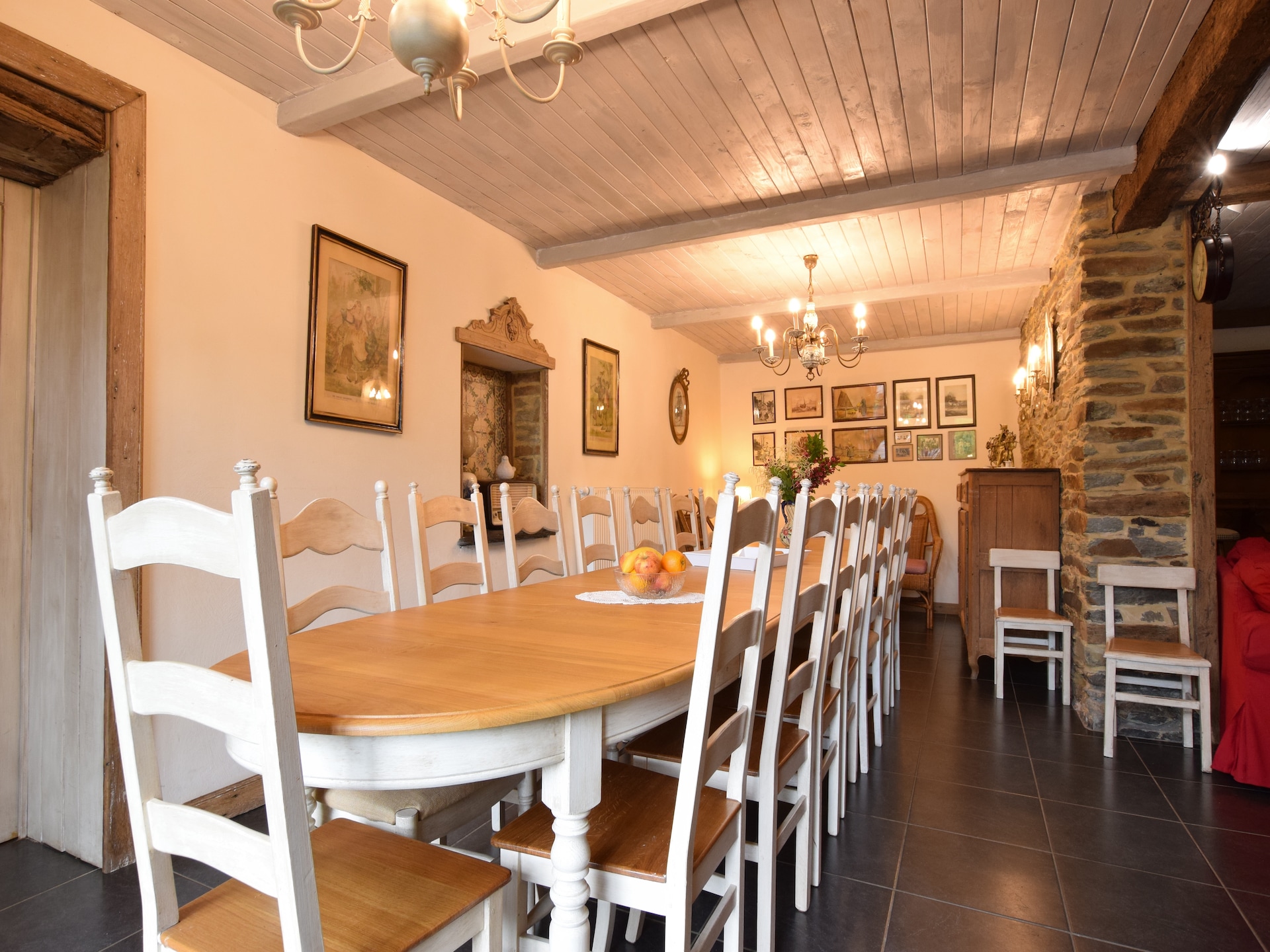 7-persoons vakantiehuis met sauna en omheinde tuin in Jehonville - foto 2