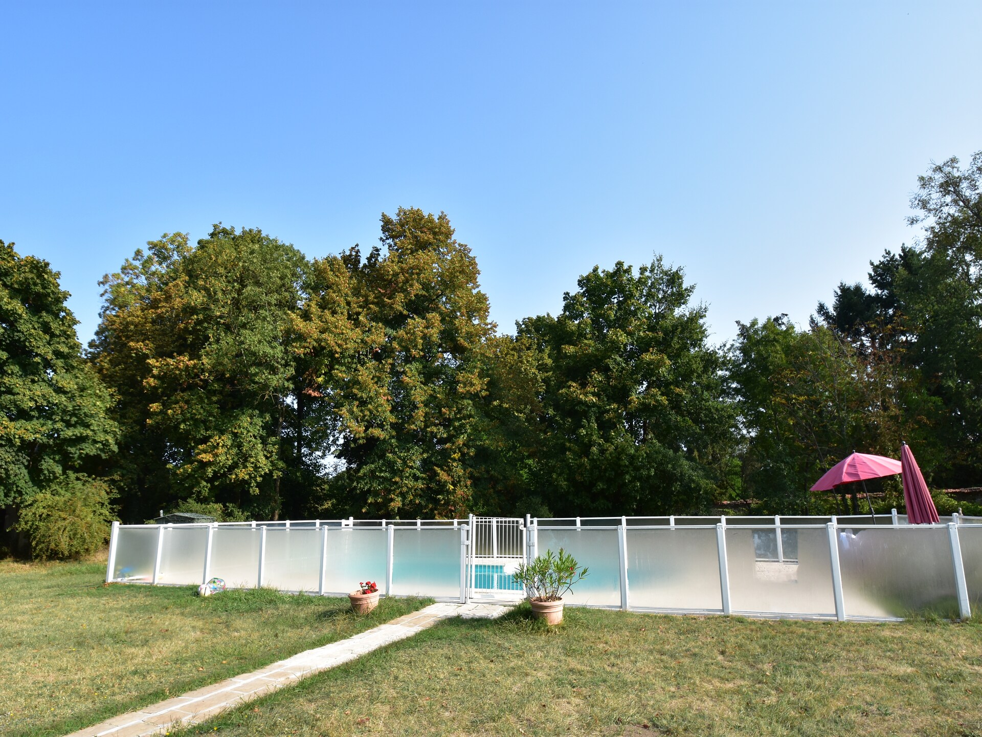 Authentiek landhuis met privézwembad in bosrijk park bij de Loire - foto 32