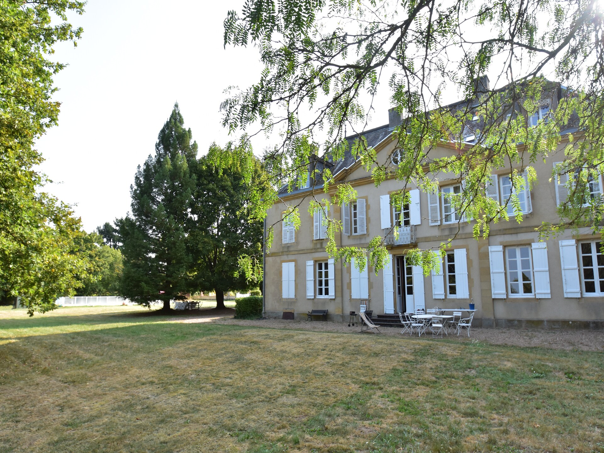 Authentiek landhuis met privézwembad in bosrijk park bij de Loire - foto 35