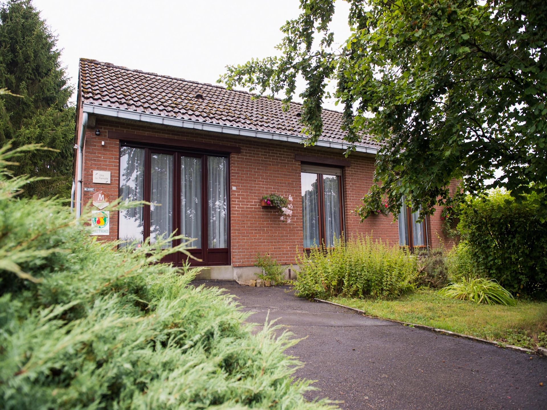 4-persoons vakantiehuis in centrum Froidchapelle met tuin - foto 1