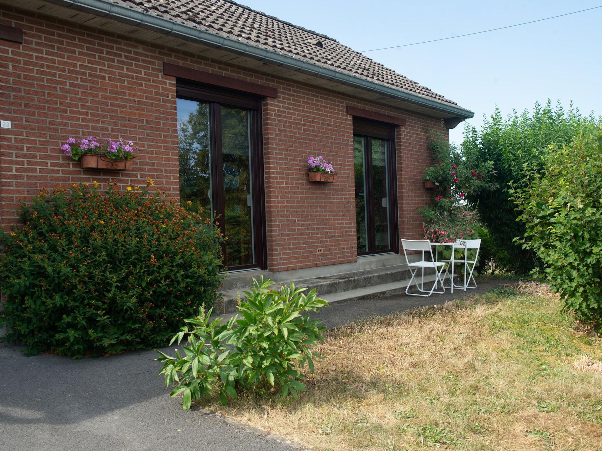 4-persoons vakantiehuis in centrum Froidchapelle met tuin - foto 29