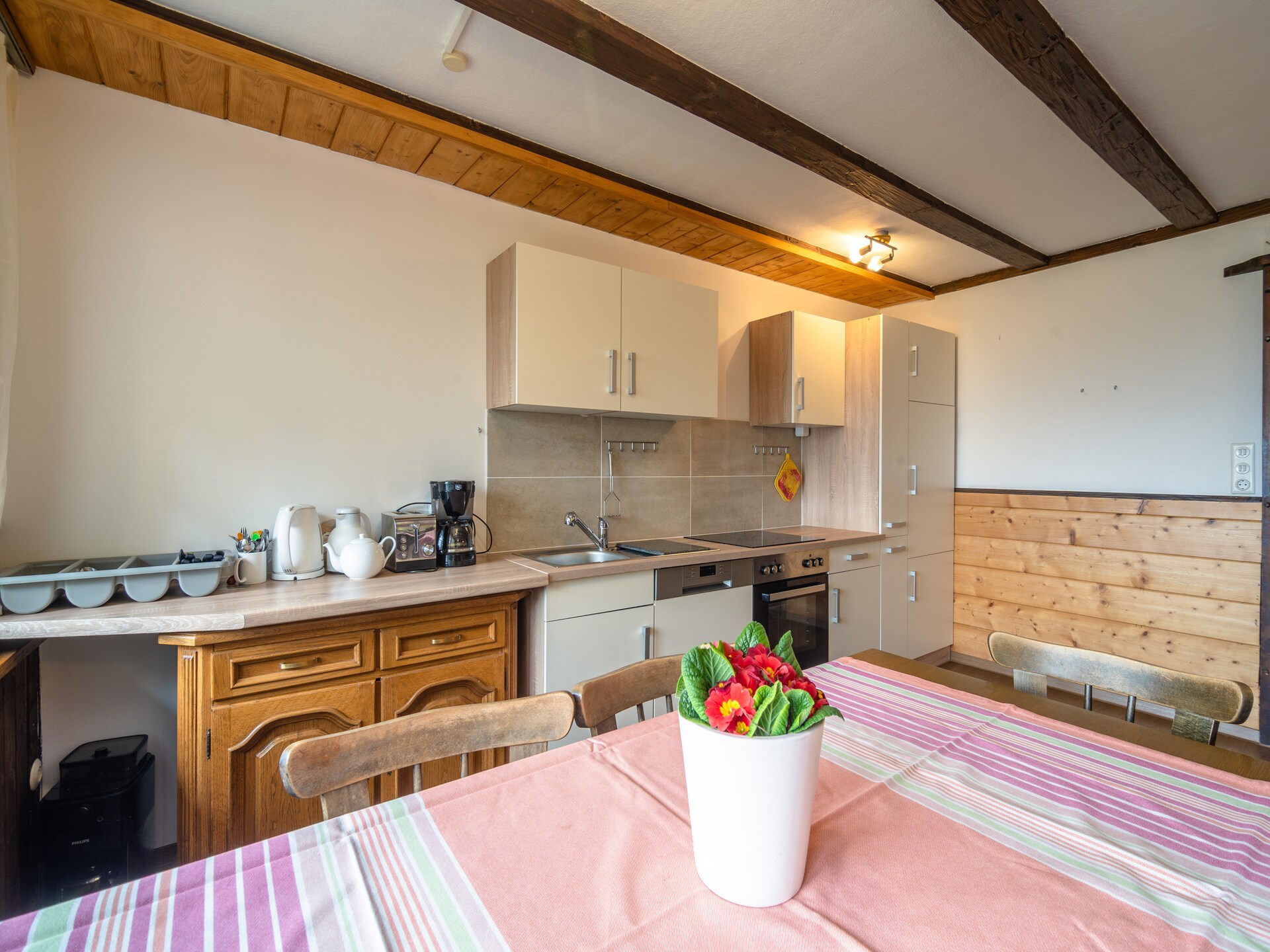 Ruim vakantiehuis met panoramisch dalzicht aan de bosrand in Todtmoos - foto 17