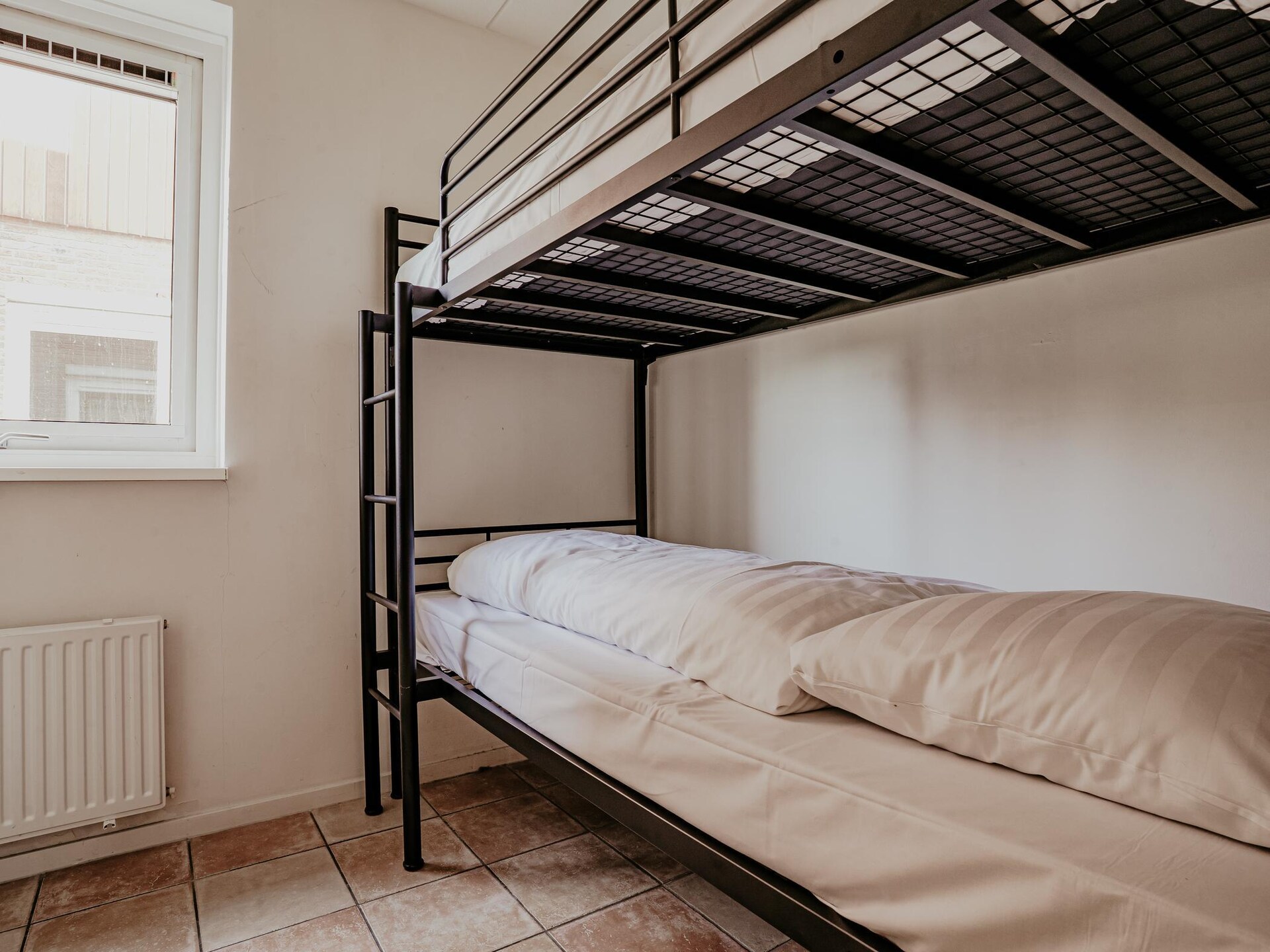 Sfeervol waterappartement met privéterras aan Uitgeestermeer - foto 20