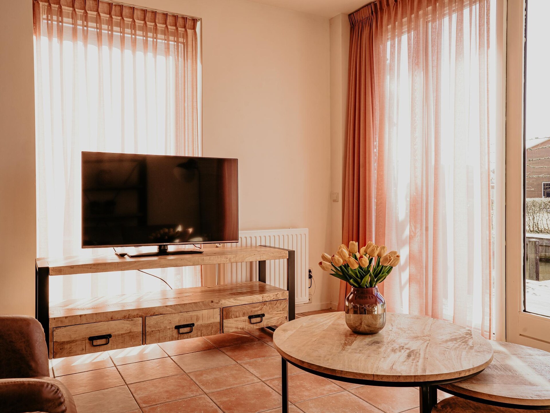 Sfeervol waterappartement met privéterras aan Uitgeestermeer - foto 8