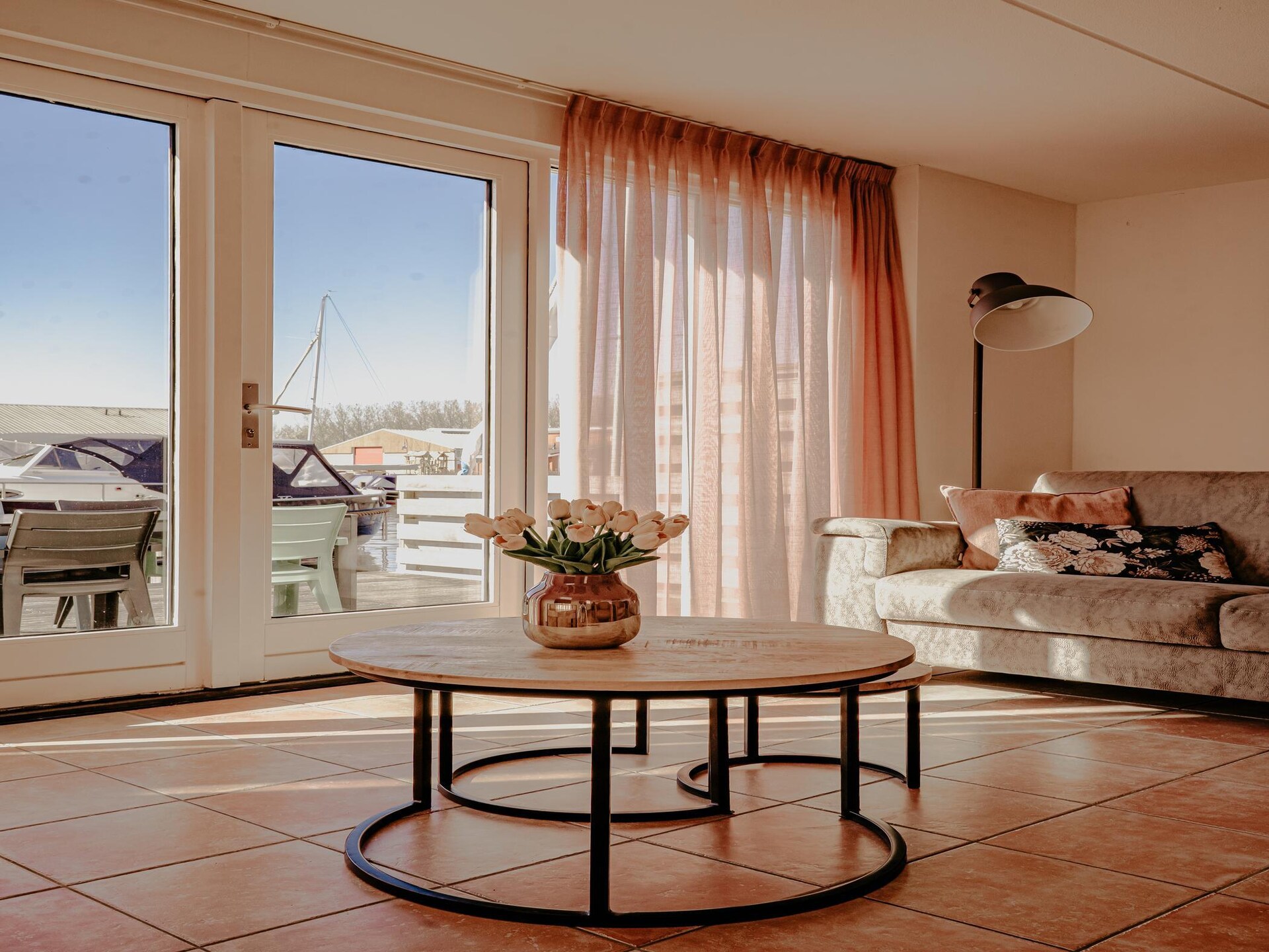 Sfeervol waterappartement met privéterras aan Uitgeestermeer - foto 10