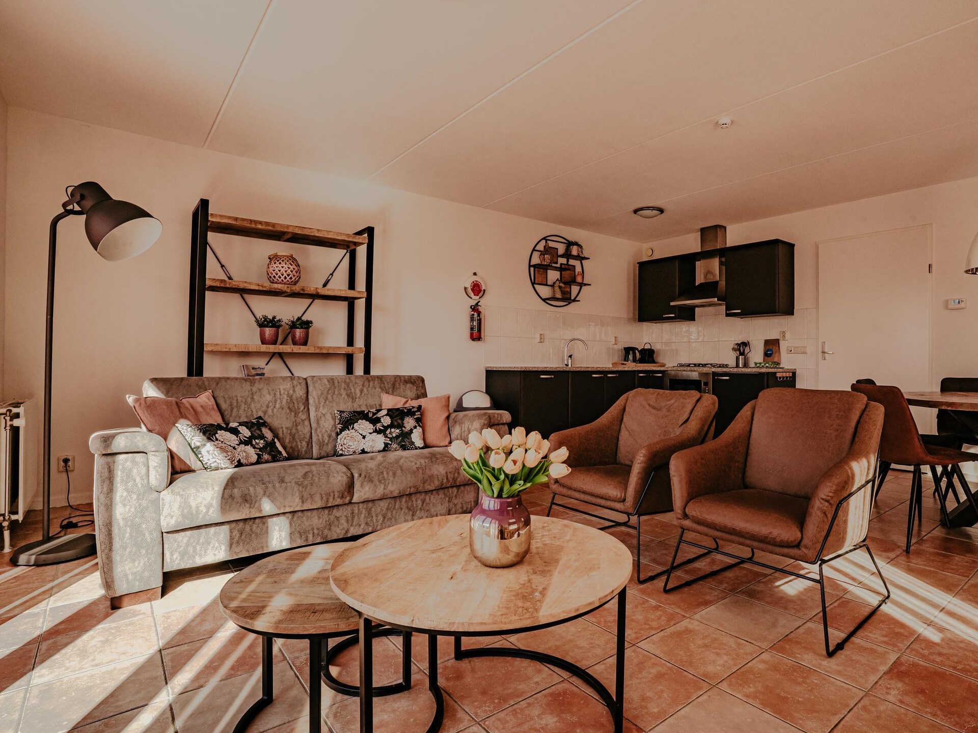 Sfeervol waterappartement met privéterras aan Uitgeestermeer - foto 12
