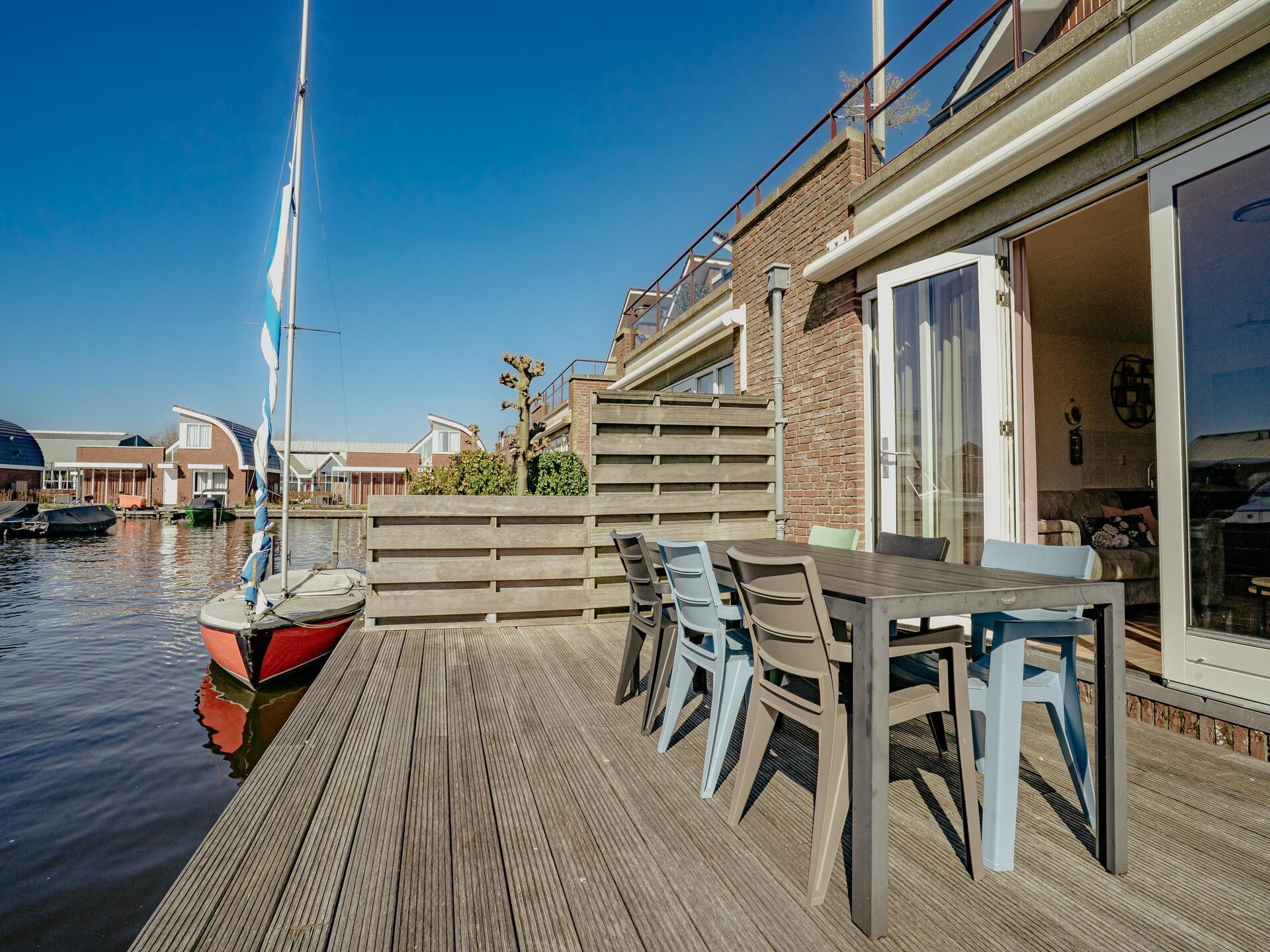 Sfeervol waterappartement met privéterras aan Uitgeestermeer - foto 31