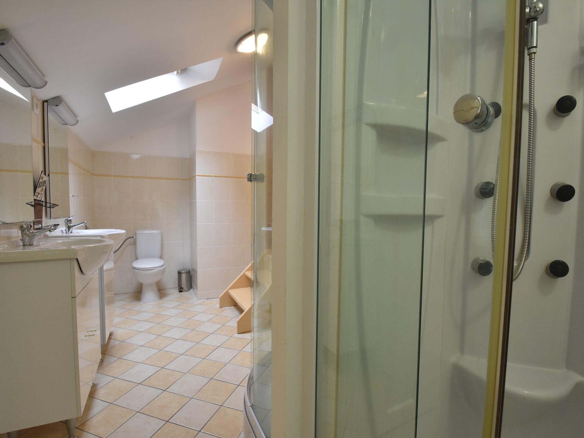 Op 400 m van de piste: ruim appartement in Zlata Olesnice voor 15 personen - foto 24
