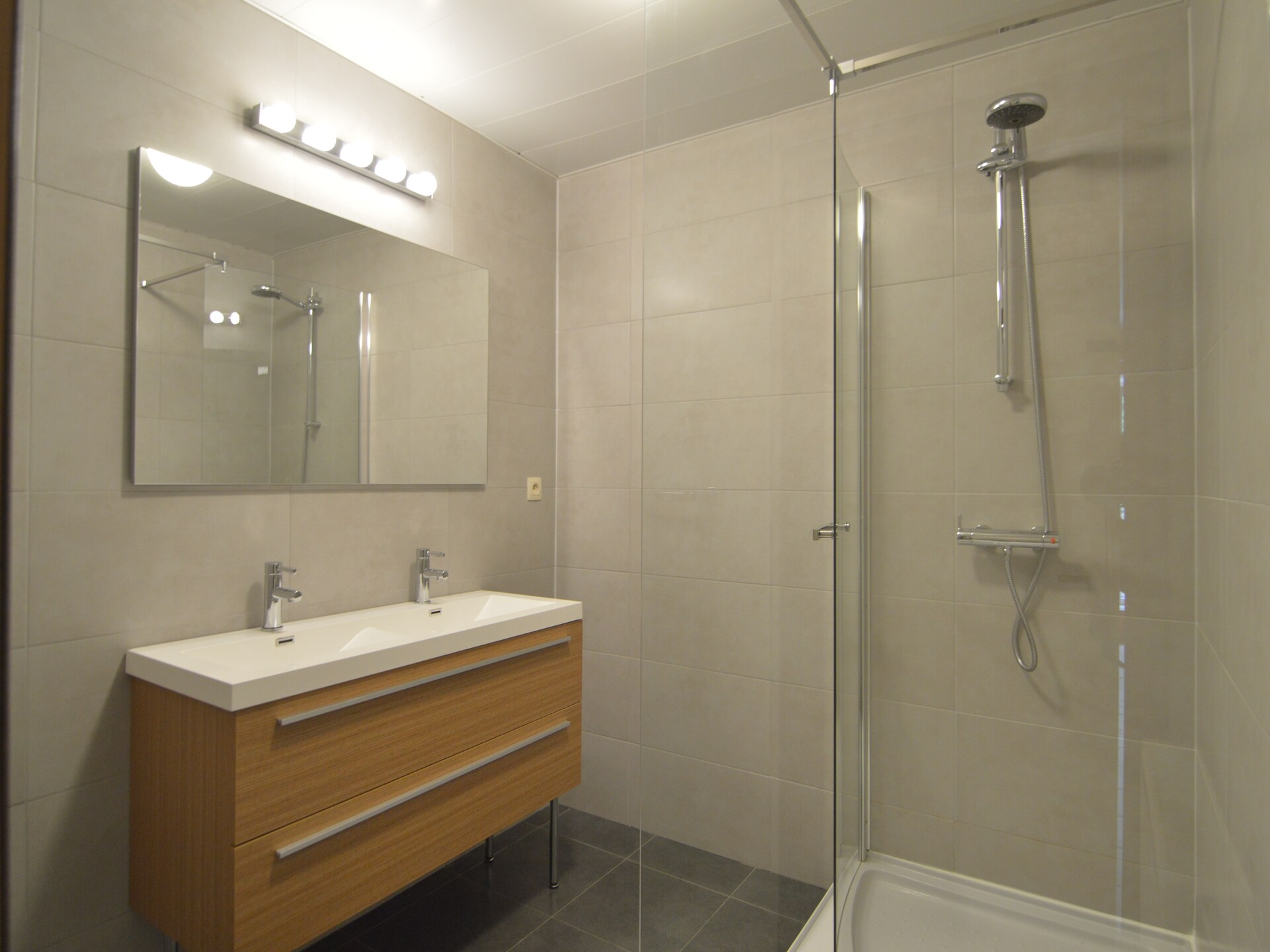 Luxe villa voor 12 personen met privé-zwembad en sauna in de bossen bij Stoumont - foto 18