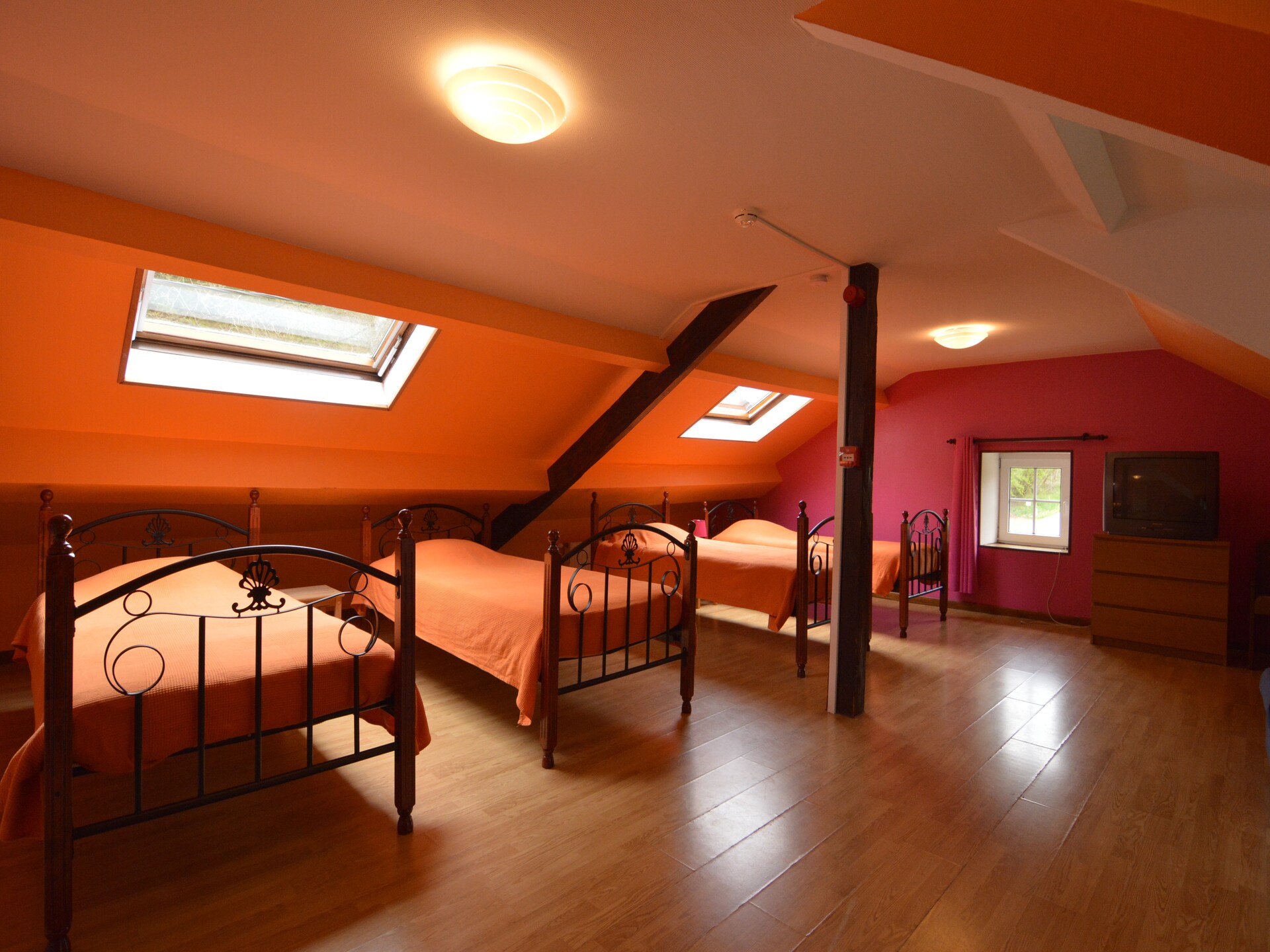 Luxe villa voor 12 personen met privé-zwembad en sauna in de bossen bij Stoumont - foto 14
