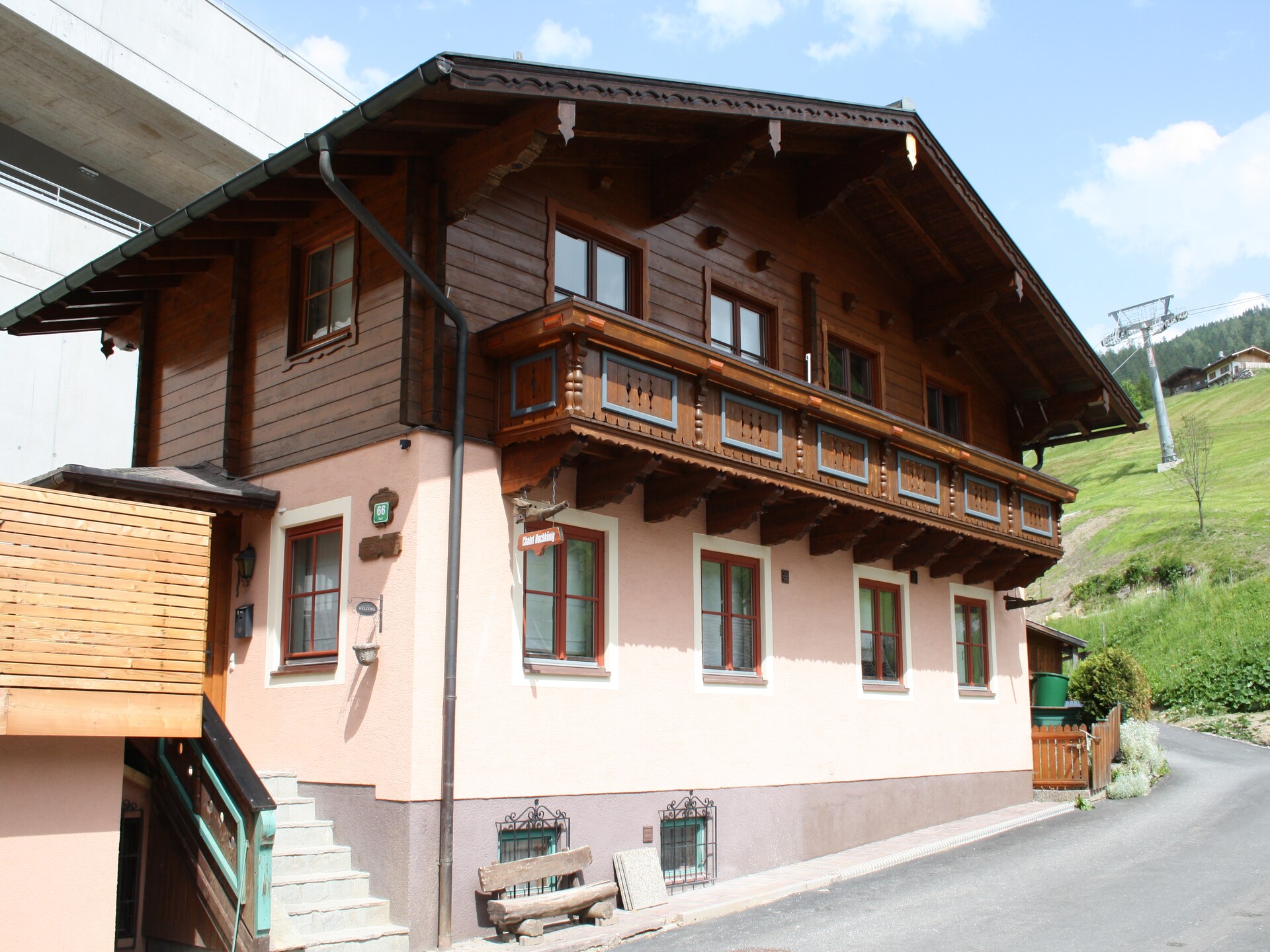 Centraal gelegen chalet in Dienten aan de piste voor 12 personen - foto 2