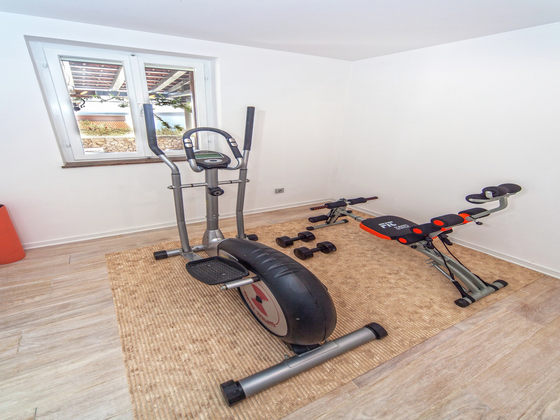 8-persoons villa met privézwembad in centrum Baska Voda - foto 26