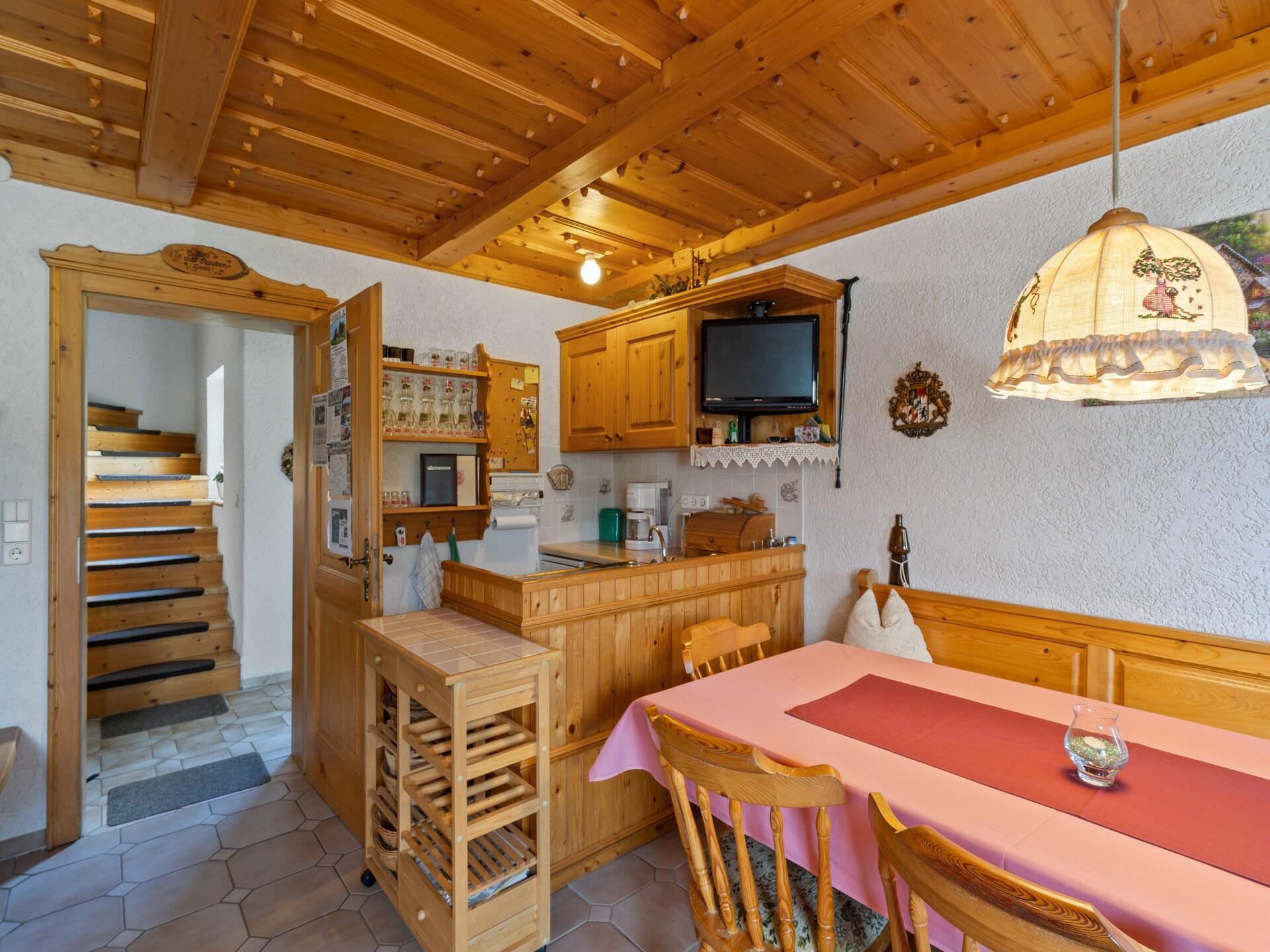 Ruim appartement in Sonnen vlakbij skilift, met tuin en boszicht - foto 15