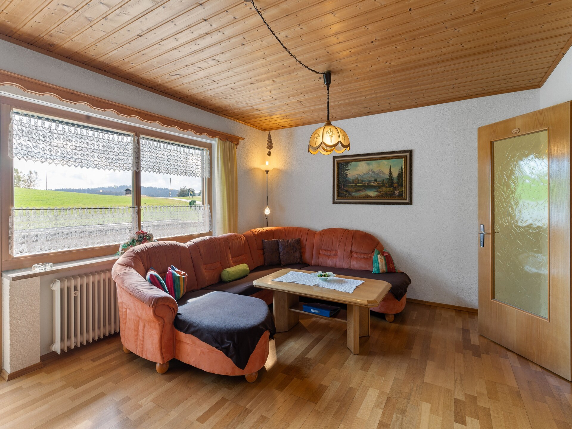 Ruim appartement in Sonnen vlakbij skilift, met tuin en boszicht - foto 2