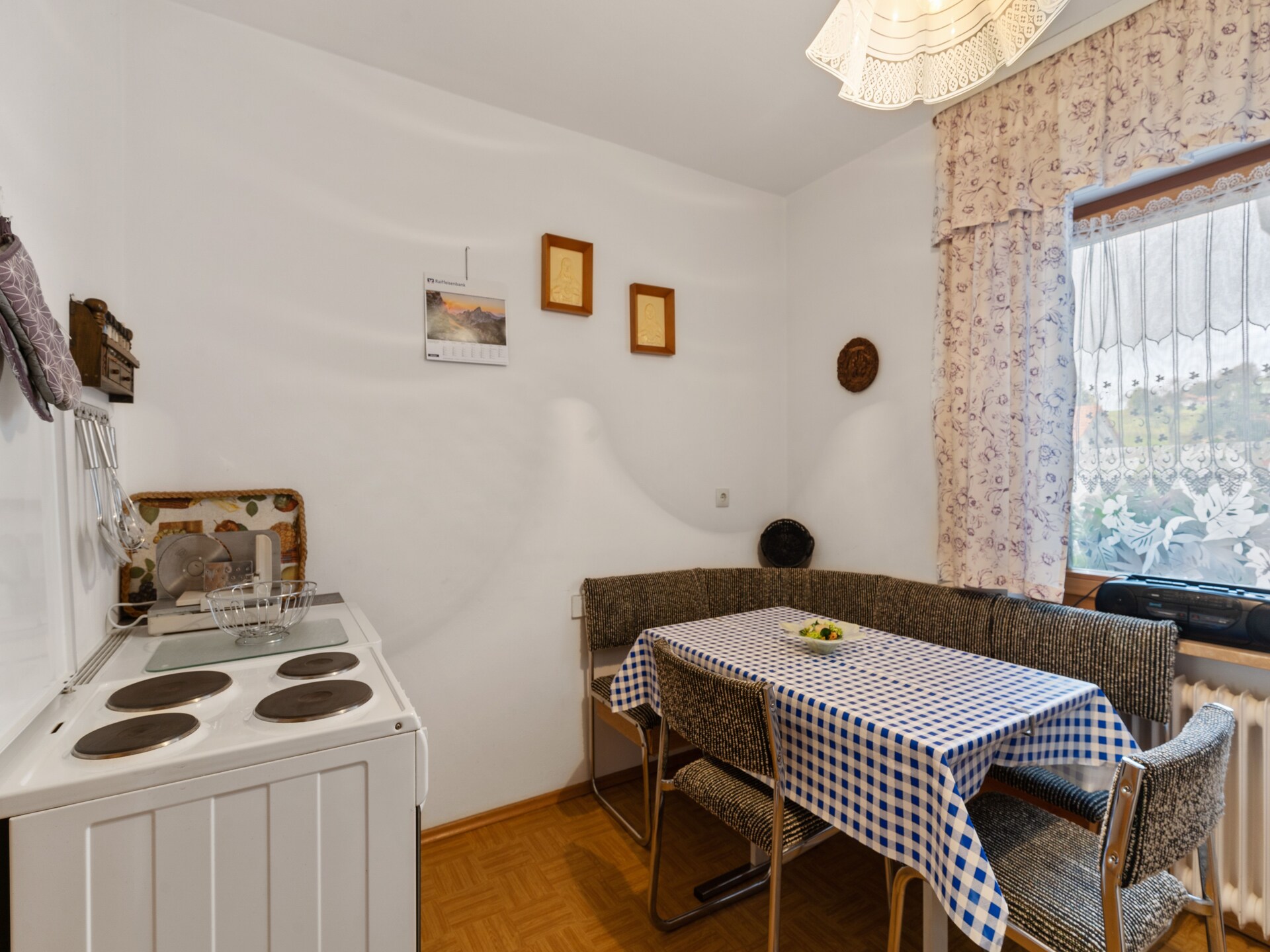 Ruim appartement in Sonnen vlakbij skilift, met tuin en boszicht - foto 14