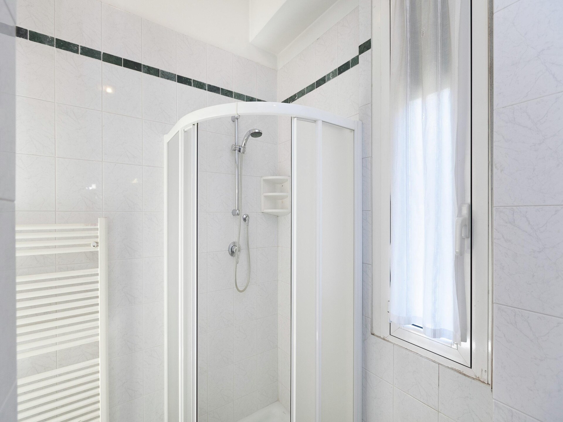 Ruim appartement met zwembad, fitness en uitzicht op het Comomeer - foto 13