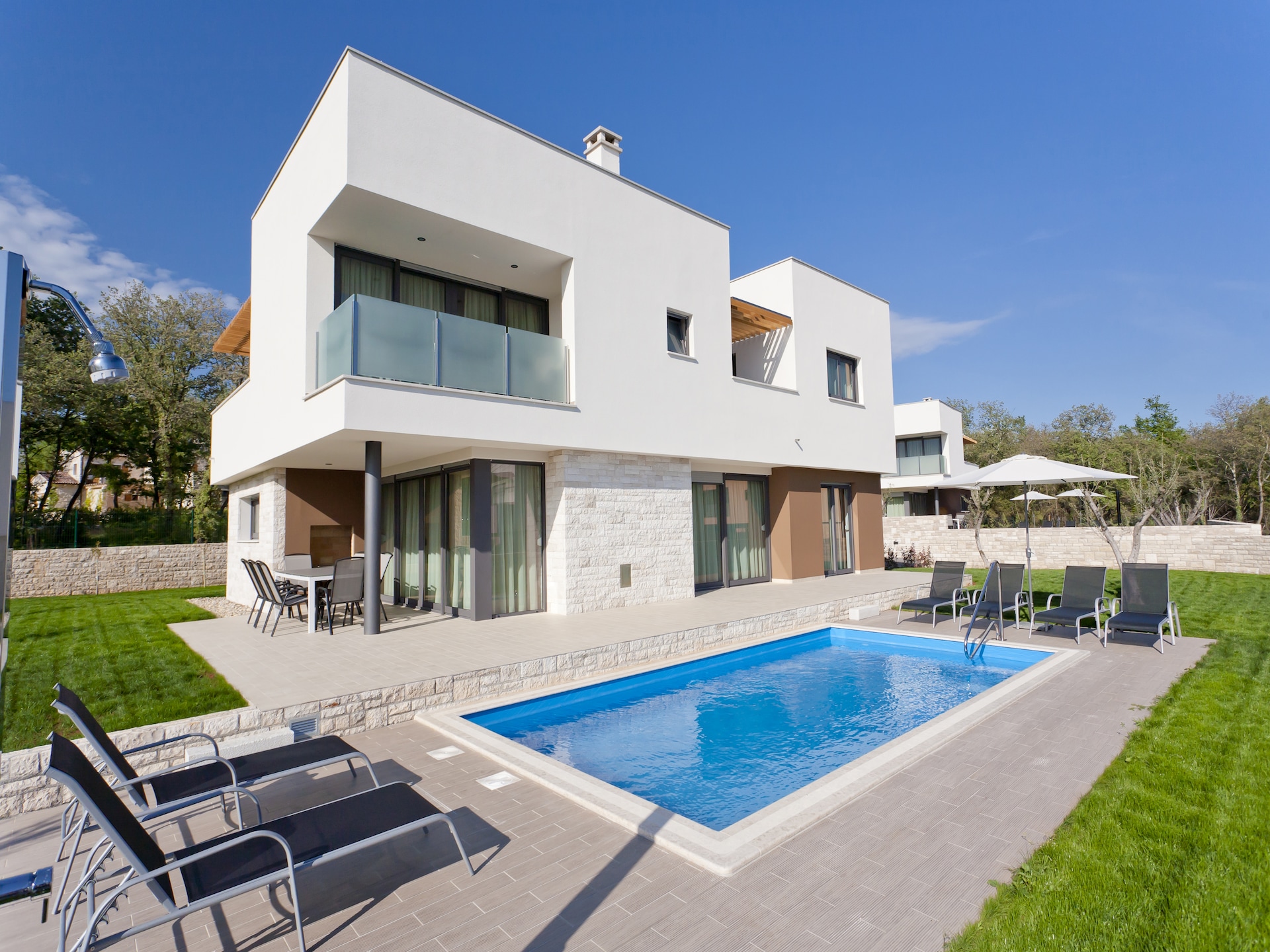 Villa Amaris: Elegante villa met privézwembad op 400m van zee in Novigrad - foto 1