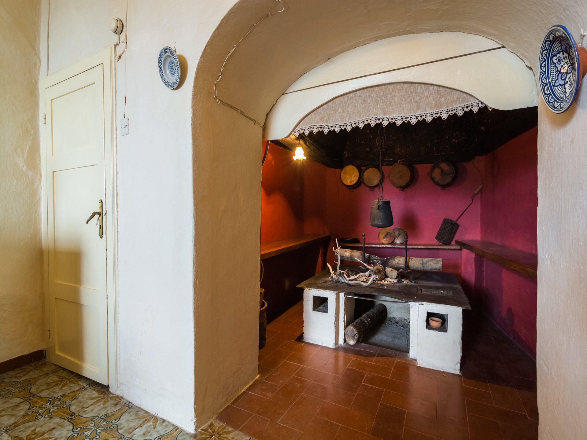 Rustiek appartement voor 4 in Montecastelli Pisano, vlakbij bos en Pavone rivier - foto 16