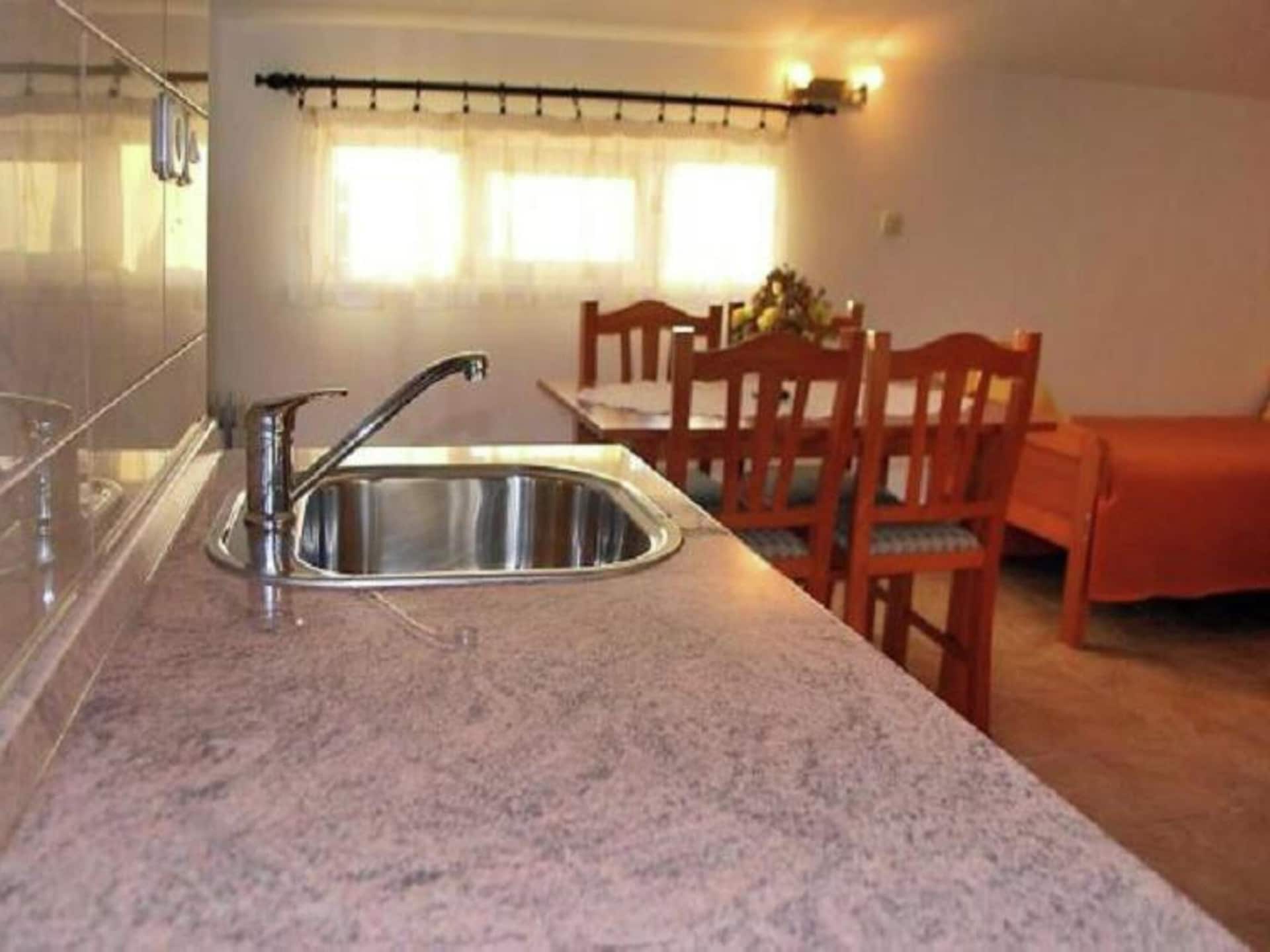 4-persoons appartement Stipan aan het meer in Ploce - foto 19