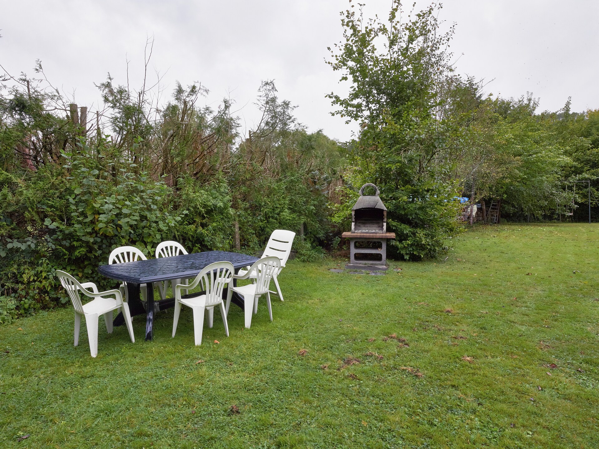 6-persoons vakantiehuis met tuin en speelplezier in Chevron - foto 13