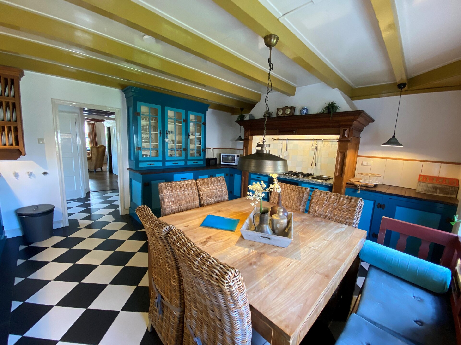 Vrijstaand vakantiehuis met hottub aan de Waddenzee - foto 3