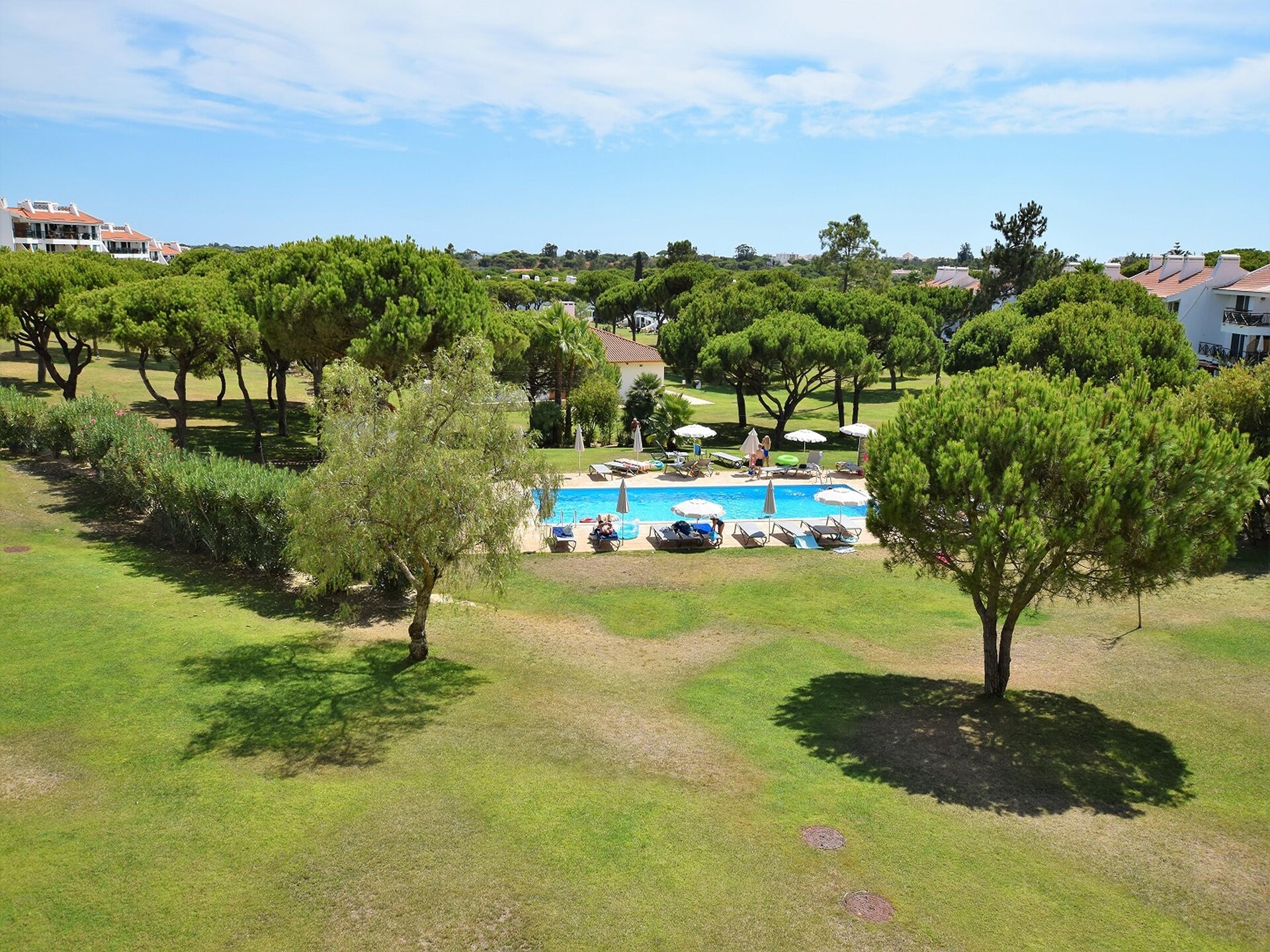 Stijlvol appartement aan de golfbaan met zwembaden, vlakbij strand en jachthaven - foto 33