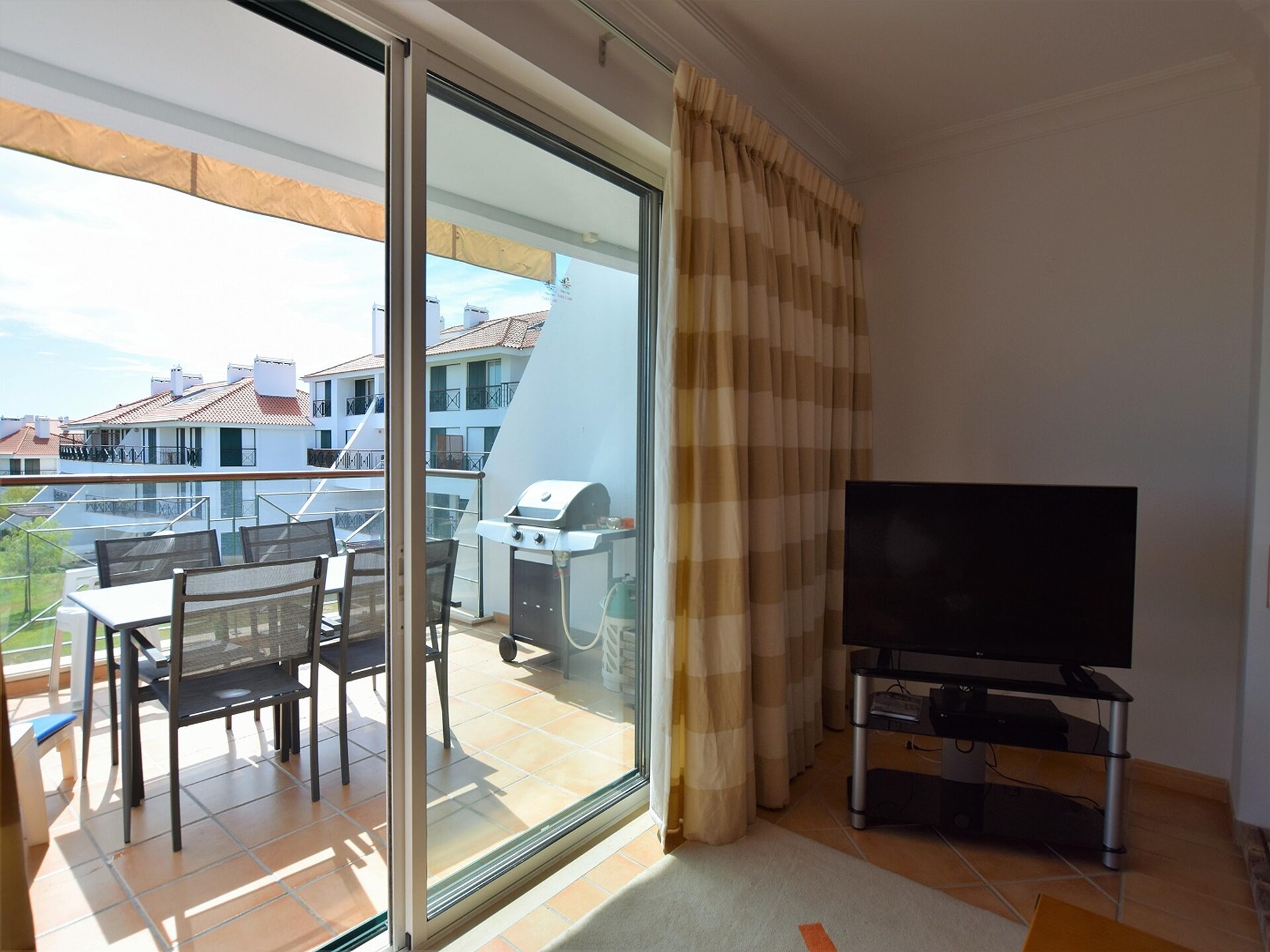 Stijlvol appartement aan de golfbaan met zwembaden, vlakbij strand en jachthaven - foto 18