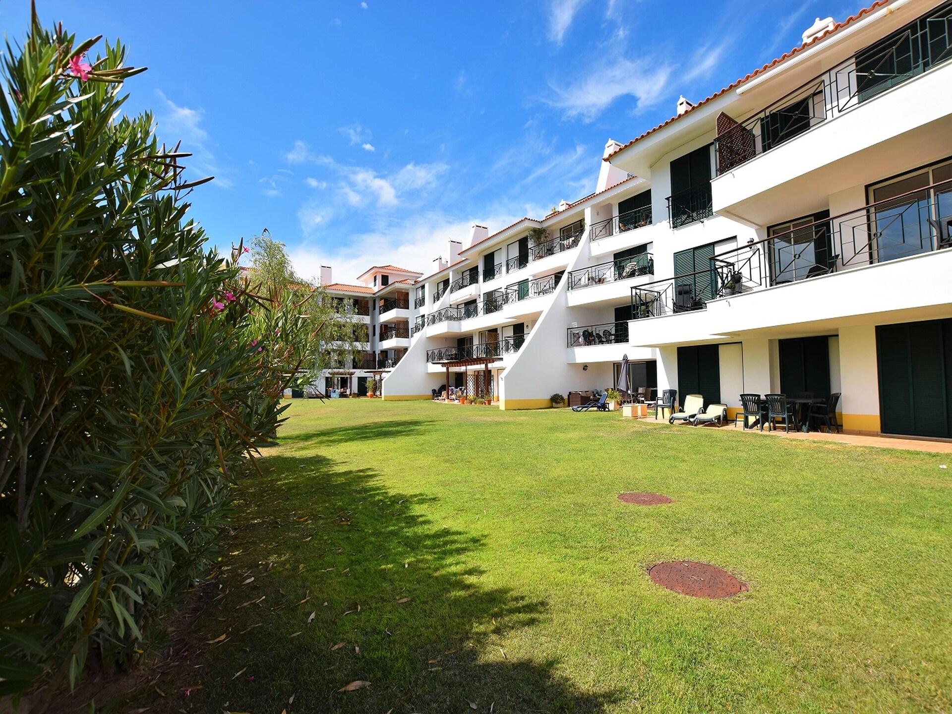 Stijlvol appartement aan de golfbaan met zwembaden, vlakbij strand en jachthaven - foto 12