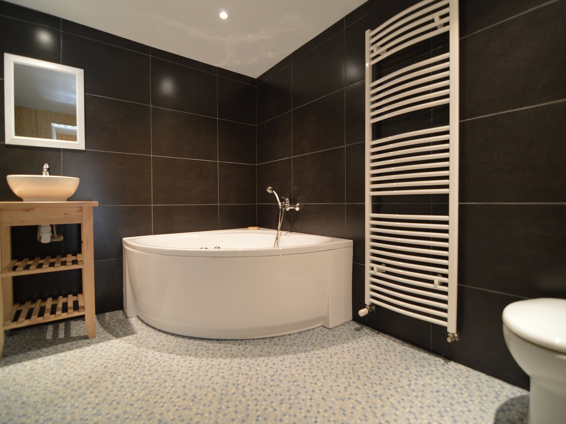 Stijlvol vrijstaand vakantiehuis bij Saint-Omer met sauna, bubbelbad en vijver - foto 38