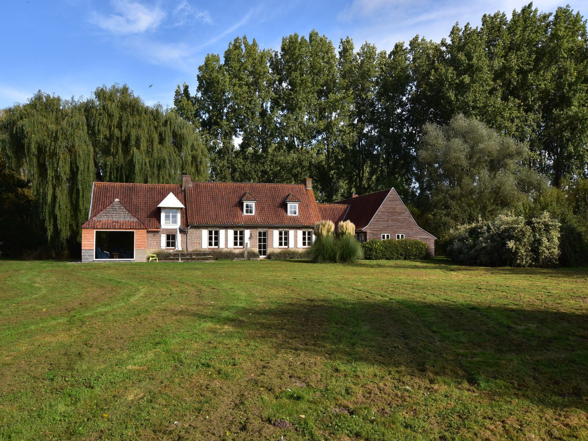 Stijlvol vrijstaand vakantiehuis bij Saint-Omer met sauna, bubbelbad en vijver - foto 9