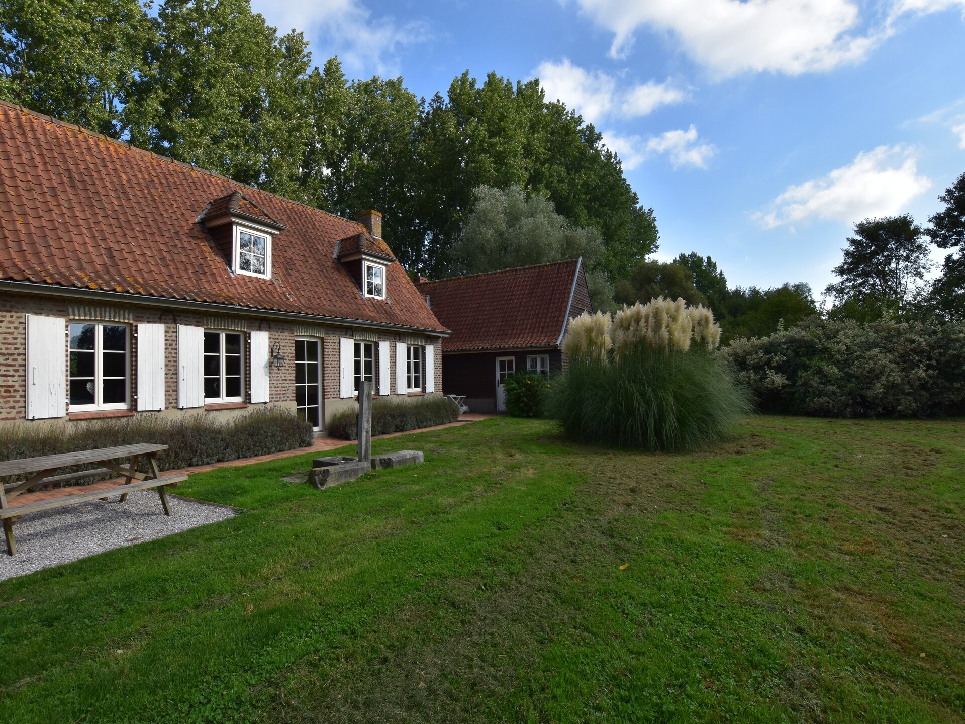 Stijlvol vrijstaand vakantiehuis bij Saint-Omer met sauna, bubbelbad en vijver - foto 11