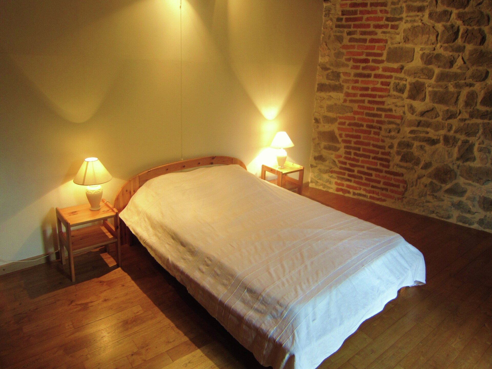 Op 1 km van het centrum: 13-persoons vakantiehuis in Treignes - foto 14