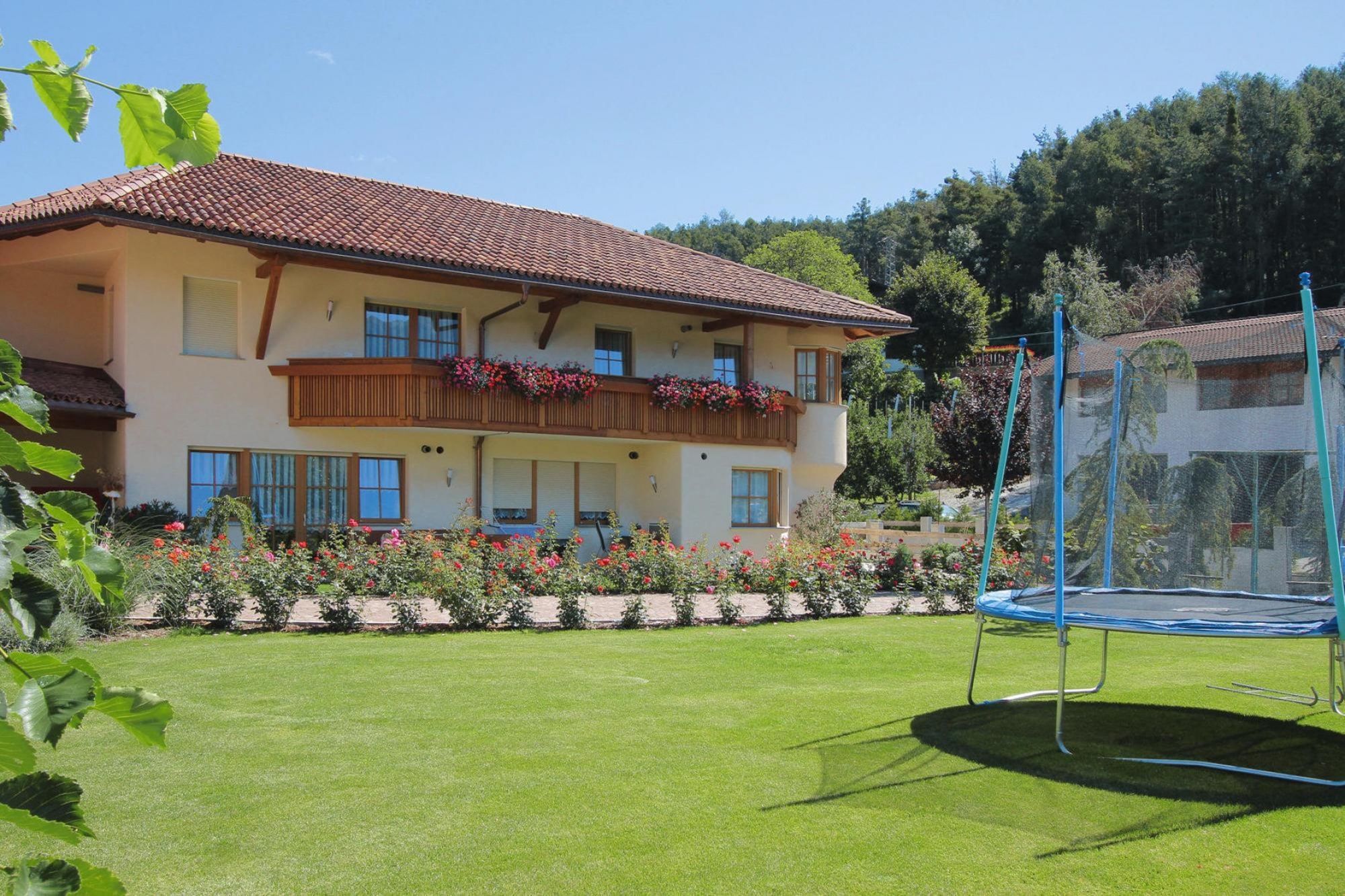 Appartement in Brixen met Pool & Dolomieten