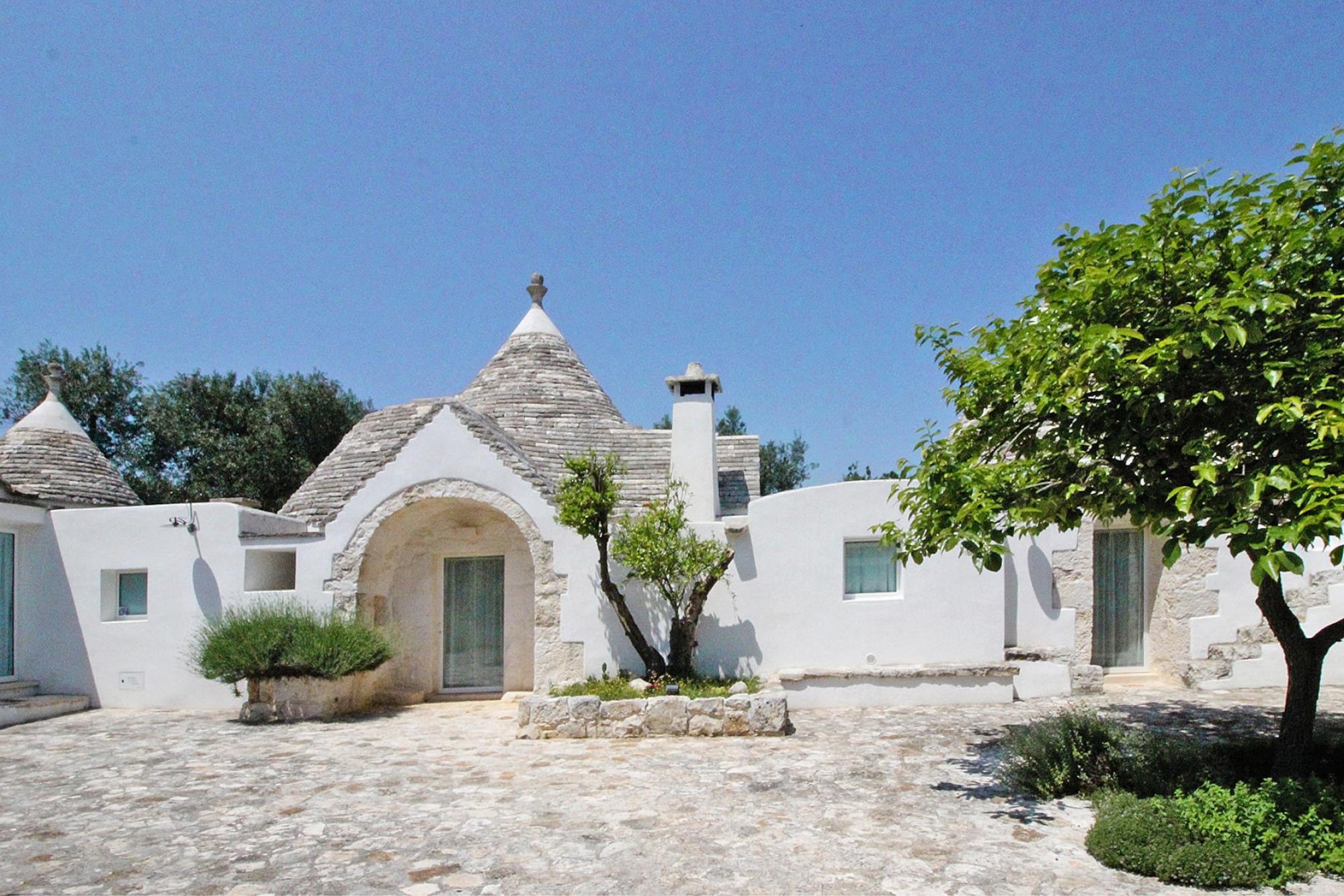   Trullo, Ostuni-Trullo I Giardini