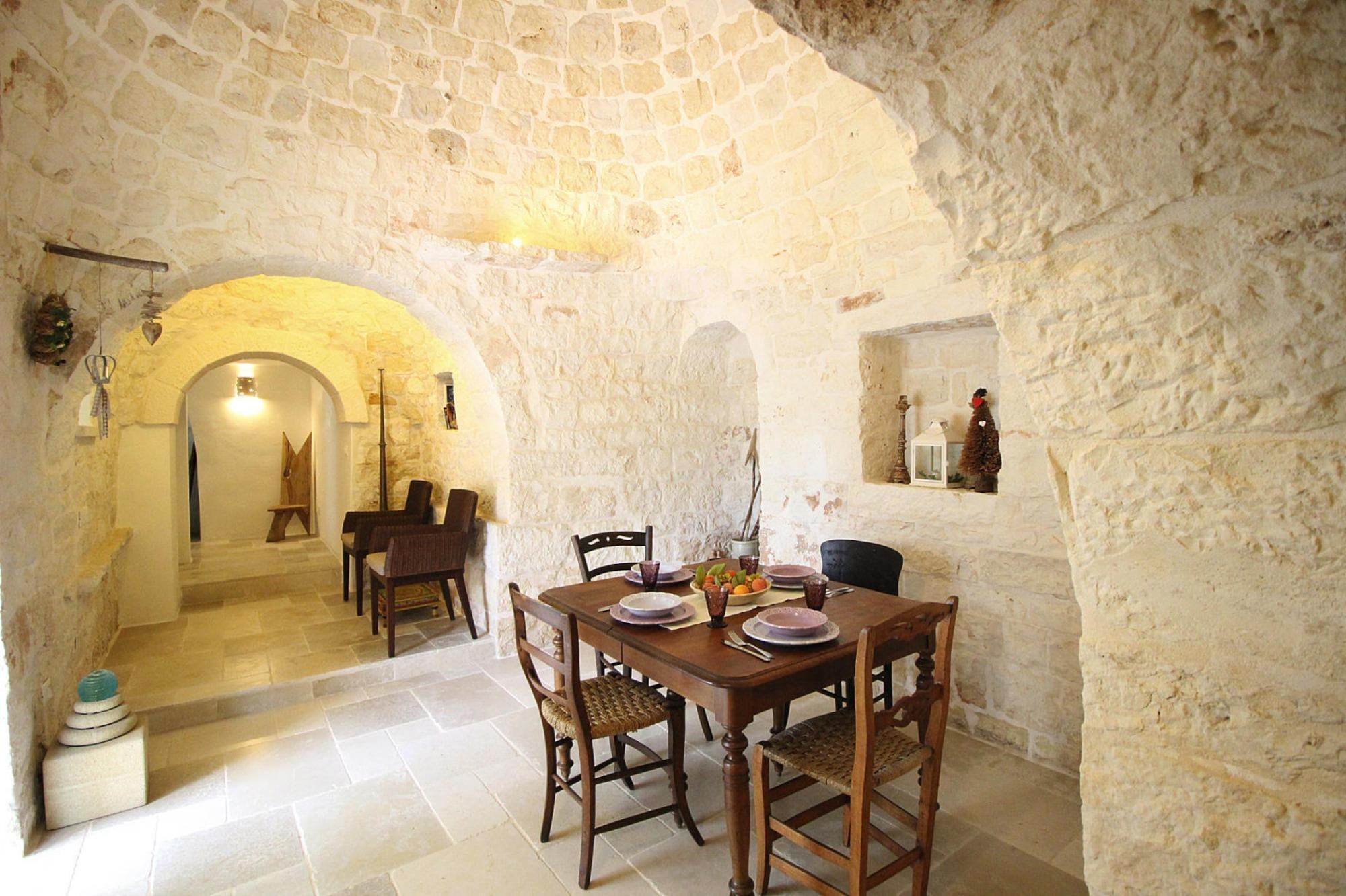   Trullo, Ostuni-Trullo I Giardini