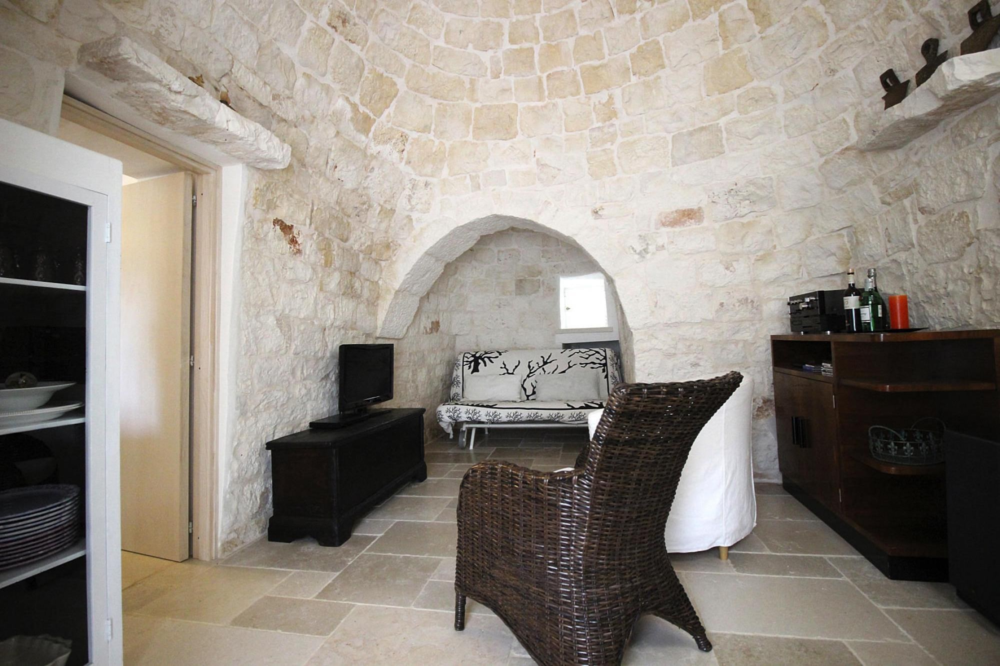   Trullo, Ostuni-Trullo I Giardini