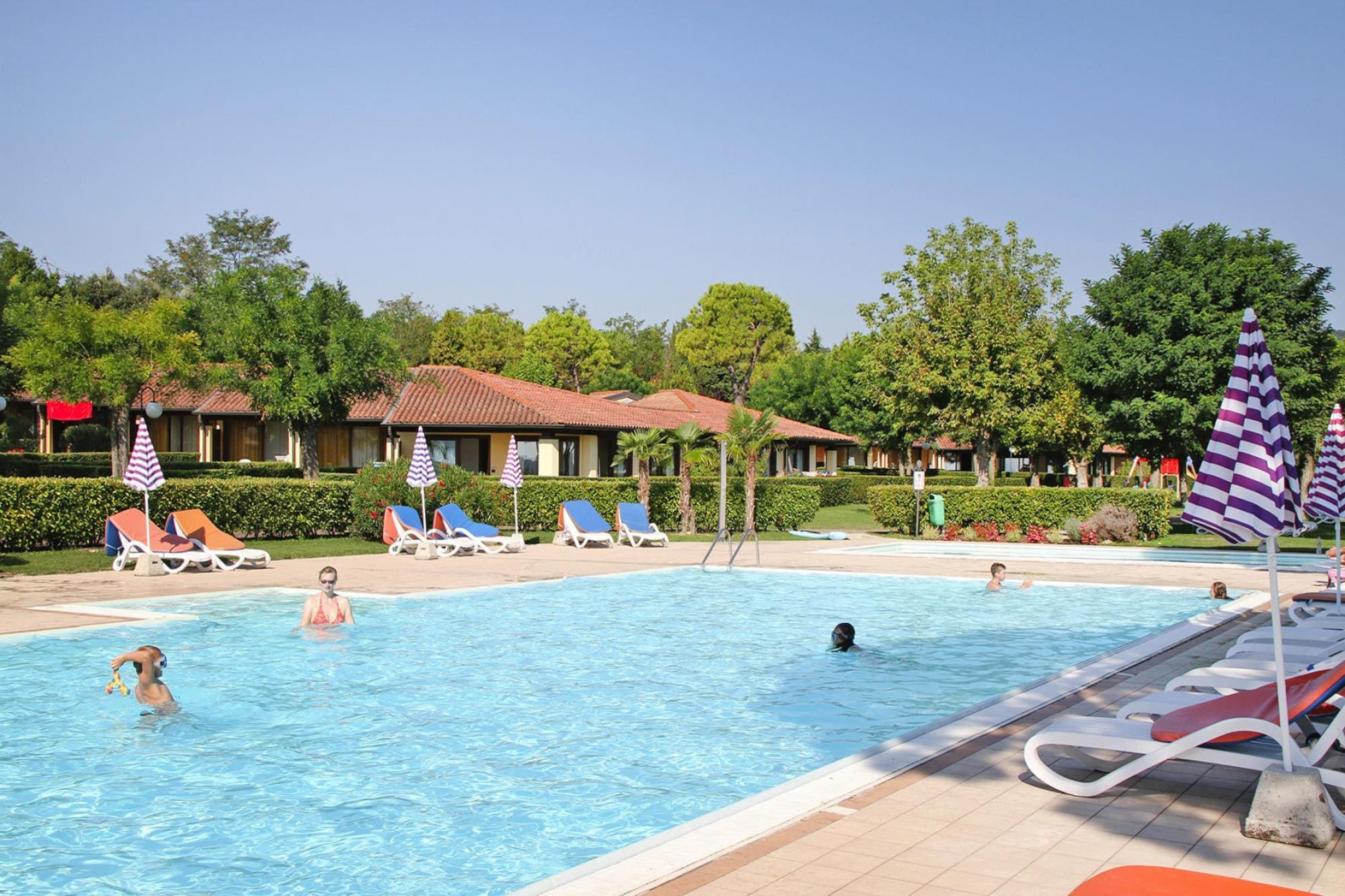Apartment Front Lake Resort Le Corti del Lago Padenghe-APX-G