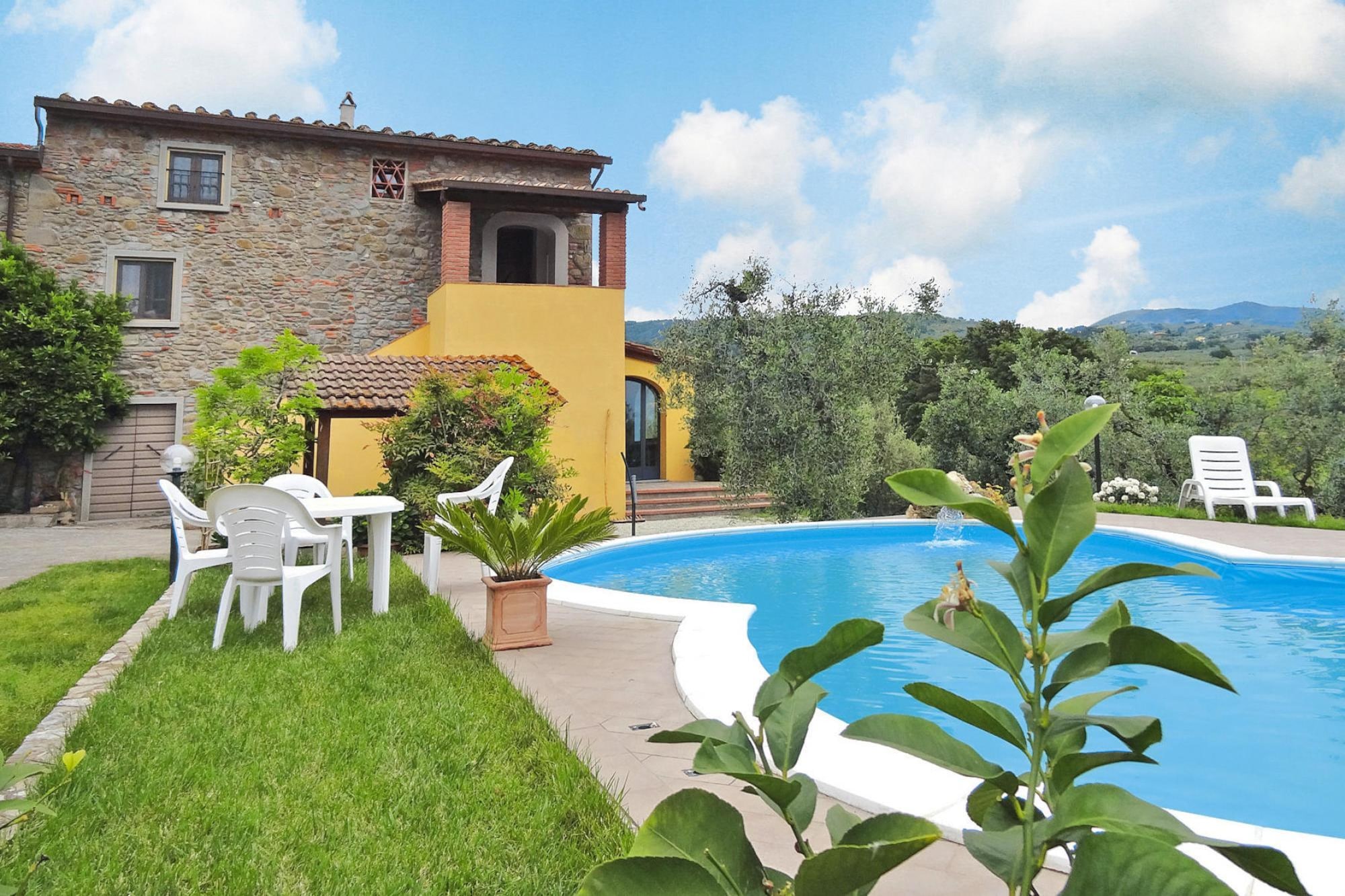 Villa in Vinci met Zwembad en Uitzicht