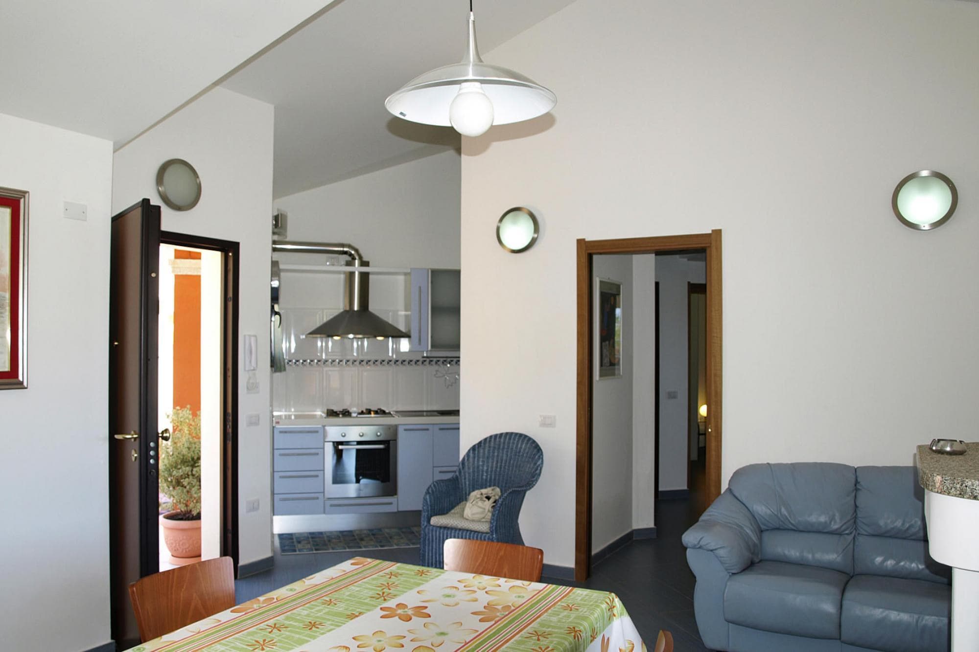 Apartment Case Vacanze Chia-Bilo 2/3