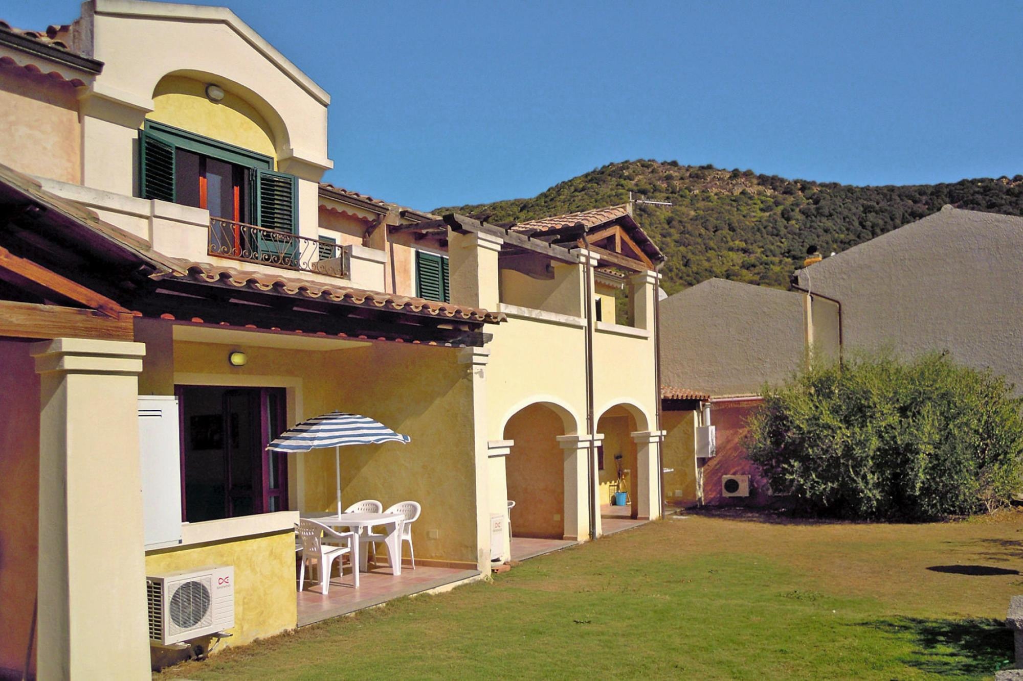 Apartment Case Vacanze Chia-Bilo 2/3