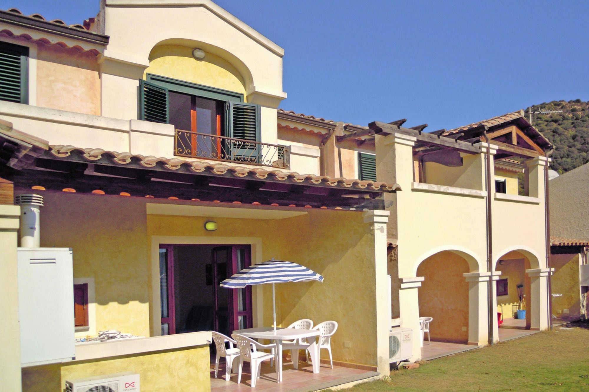 Apartment Case Vacanze Chia-Bilo 2/3