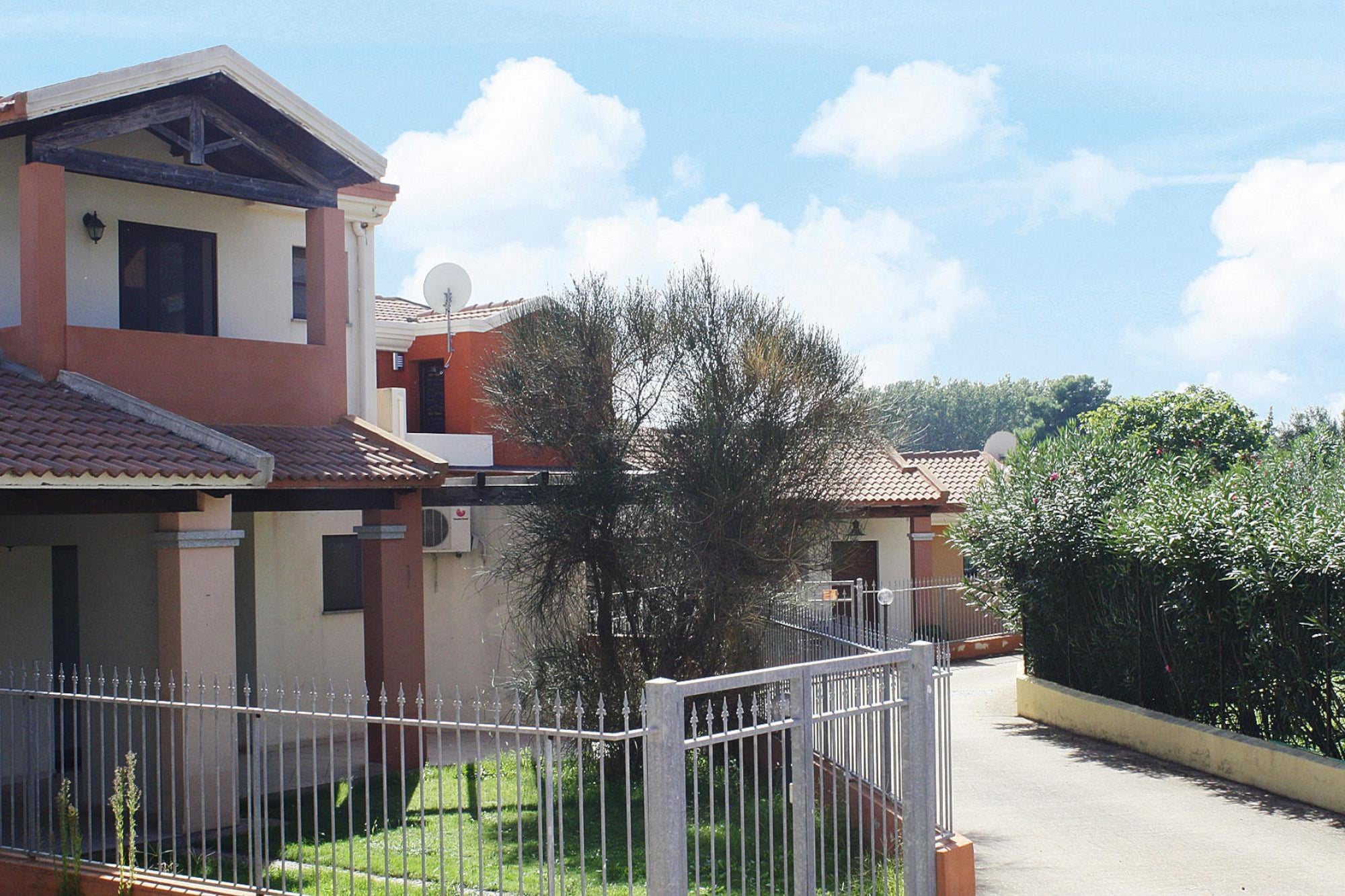 Apartment Case Vacanze Chia-Bilo 2/3