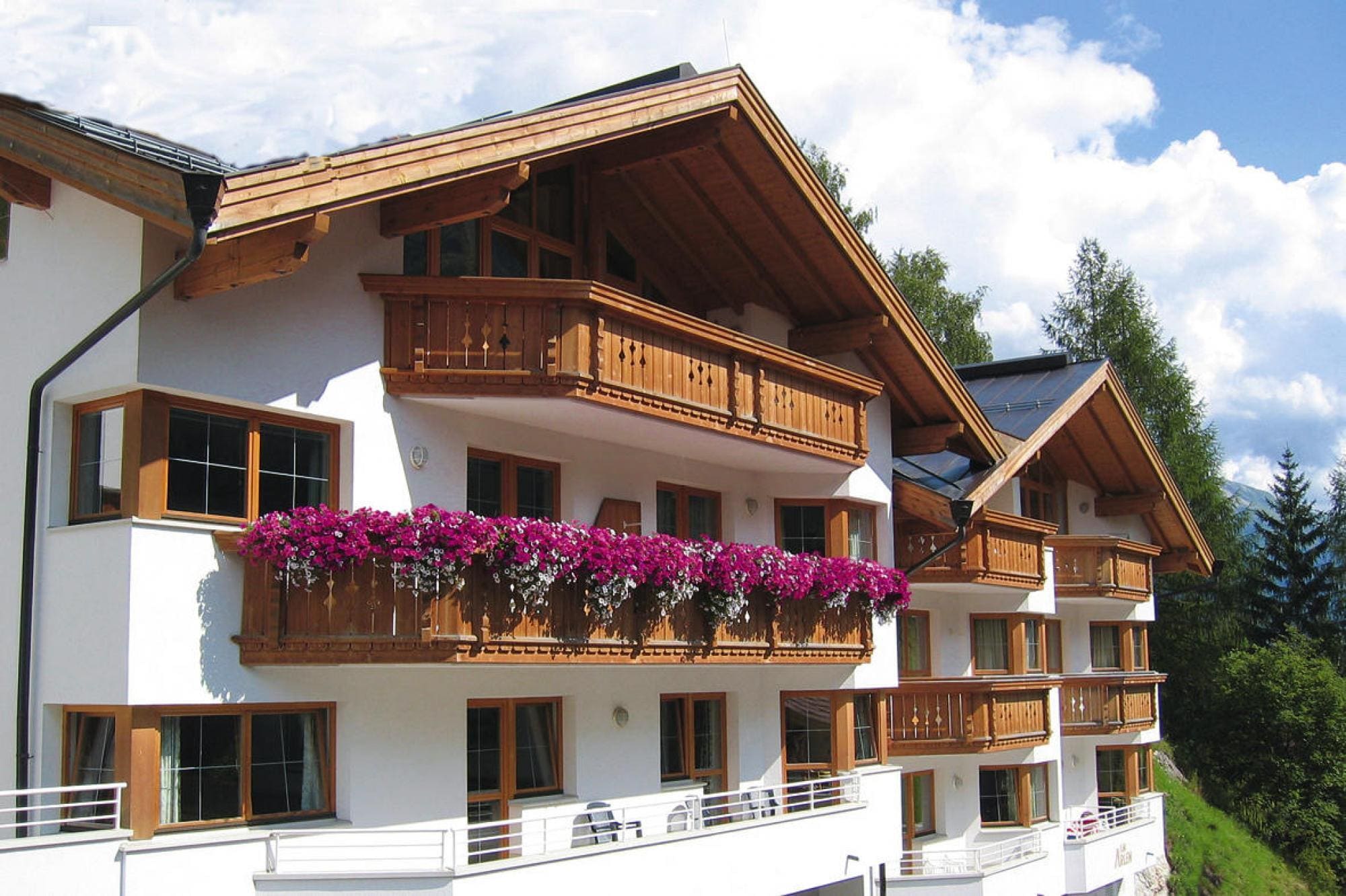 Gemütliche Wohnung mit Balkon oder Terrasse