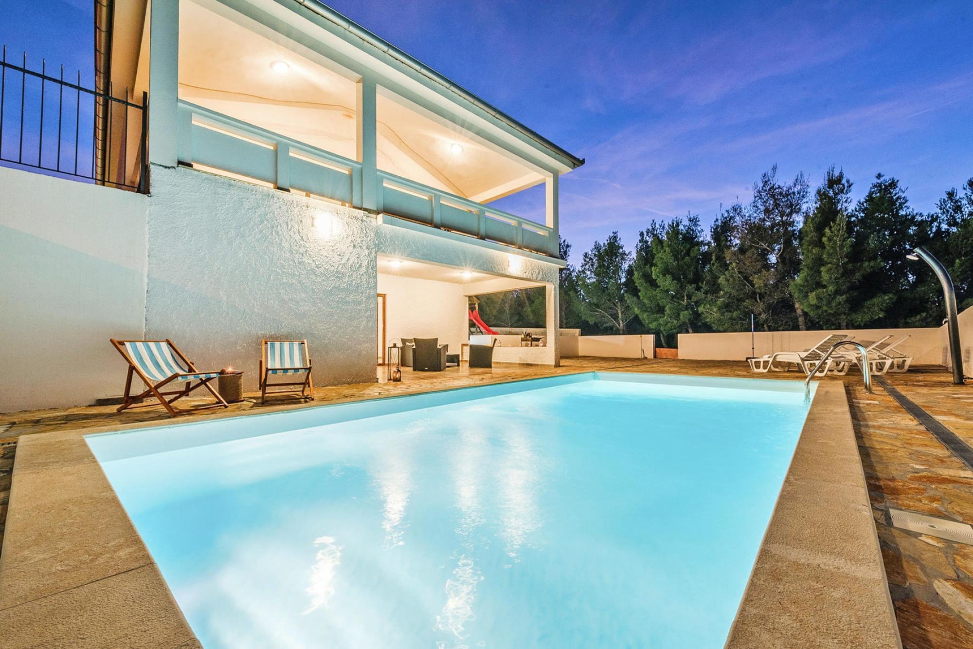 Villa in Rovanjska mit Swimmingpool