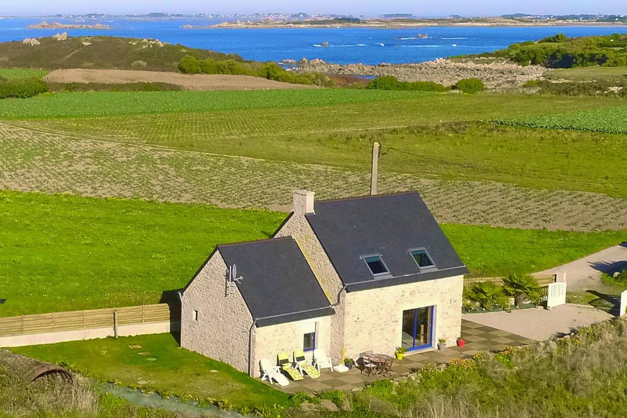   Ferienhaus mit teils Meerblick Cléder