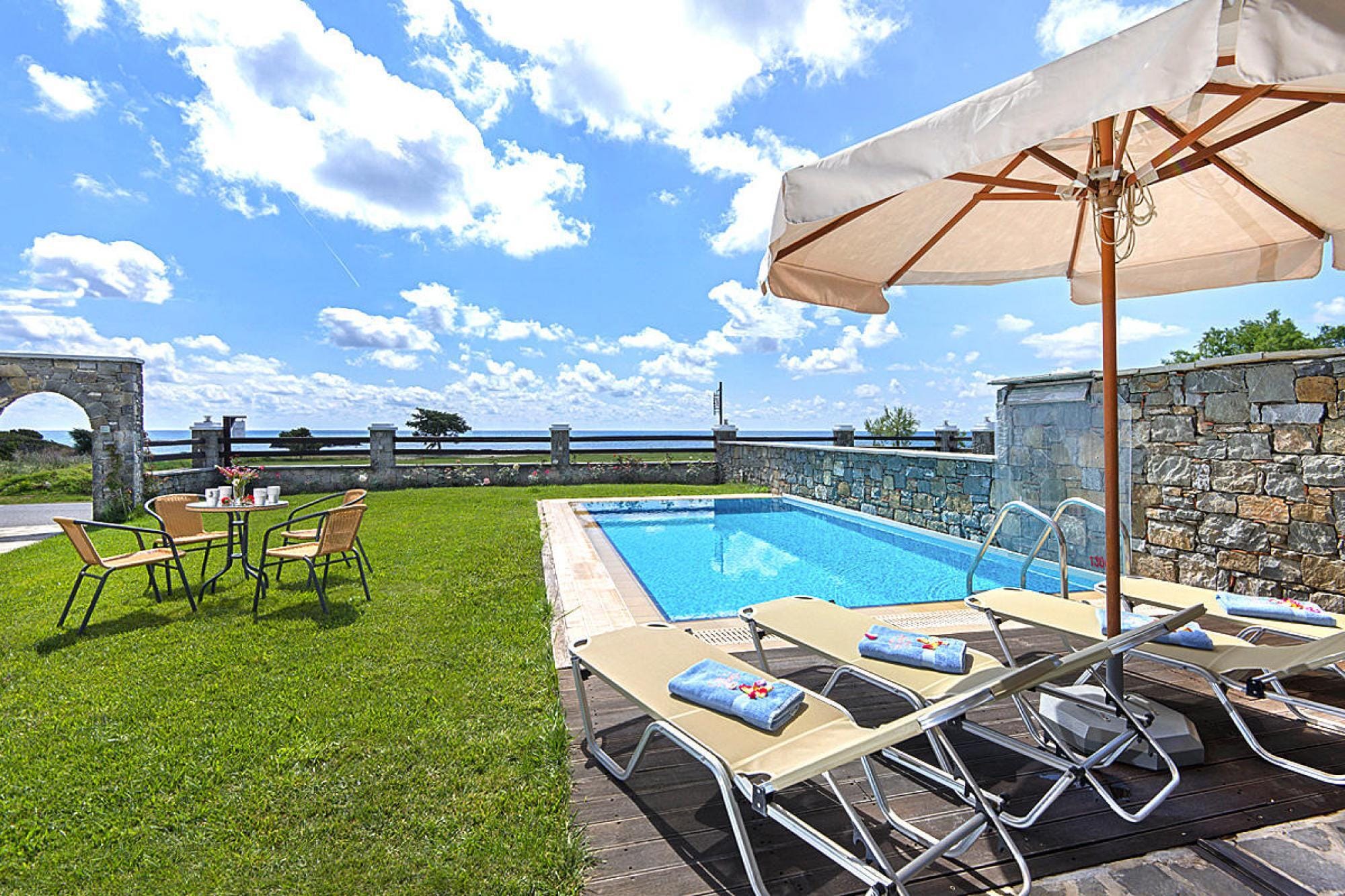   Villas Horizon Line /Villa Meliti / Kiotari