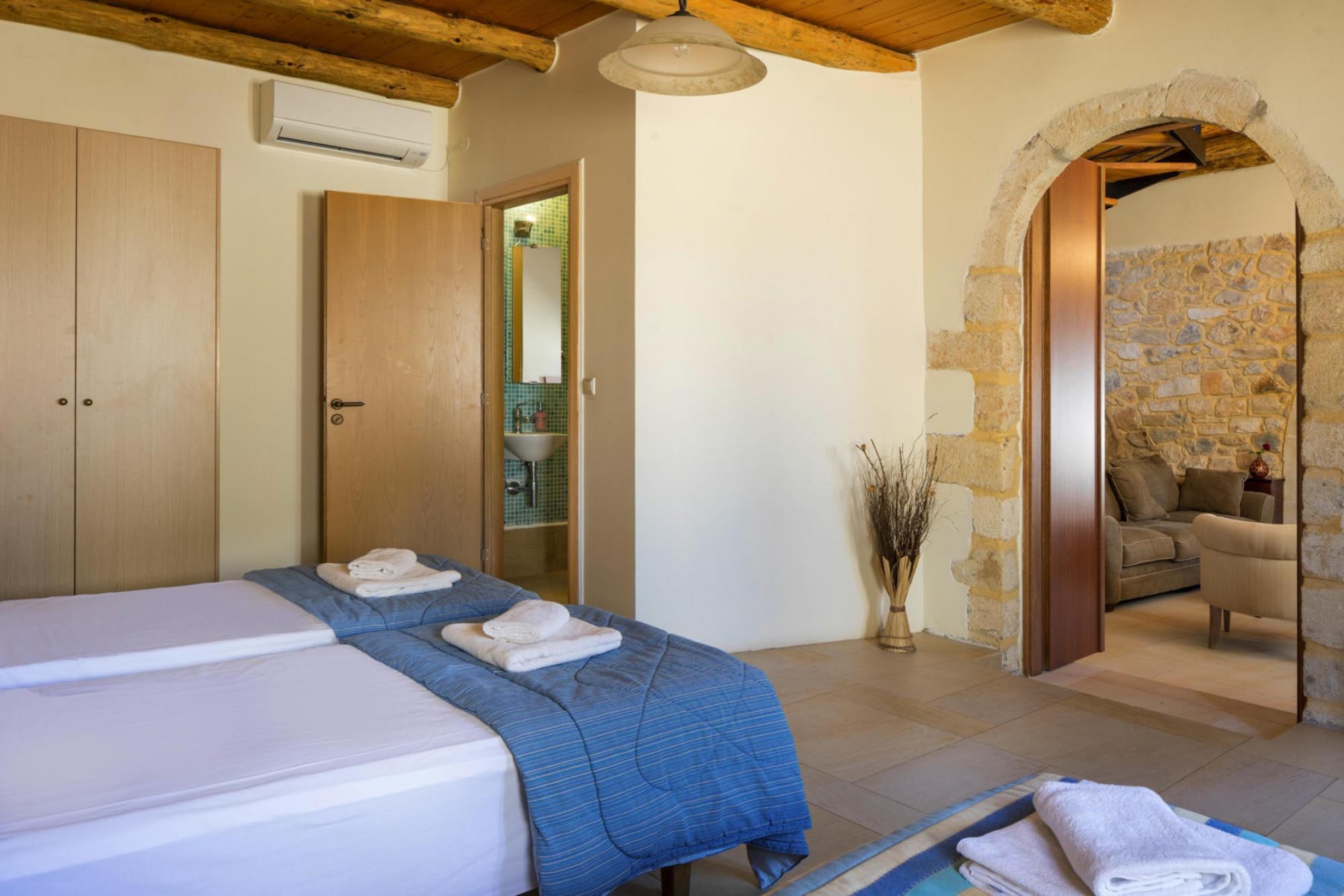   holiday home, Maheri-Villa Aladanos