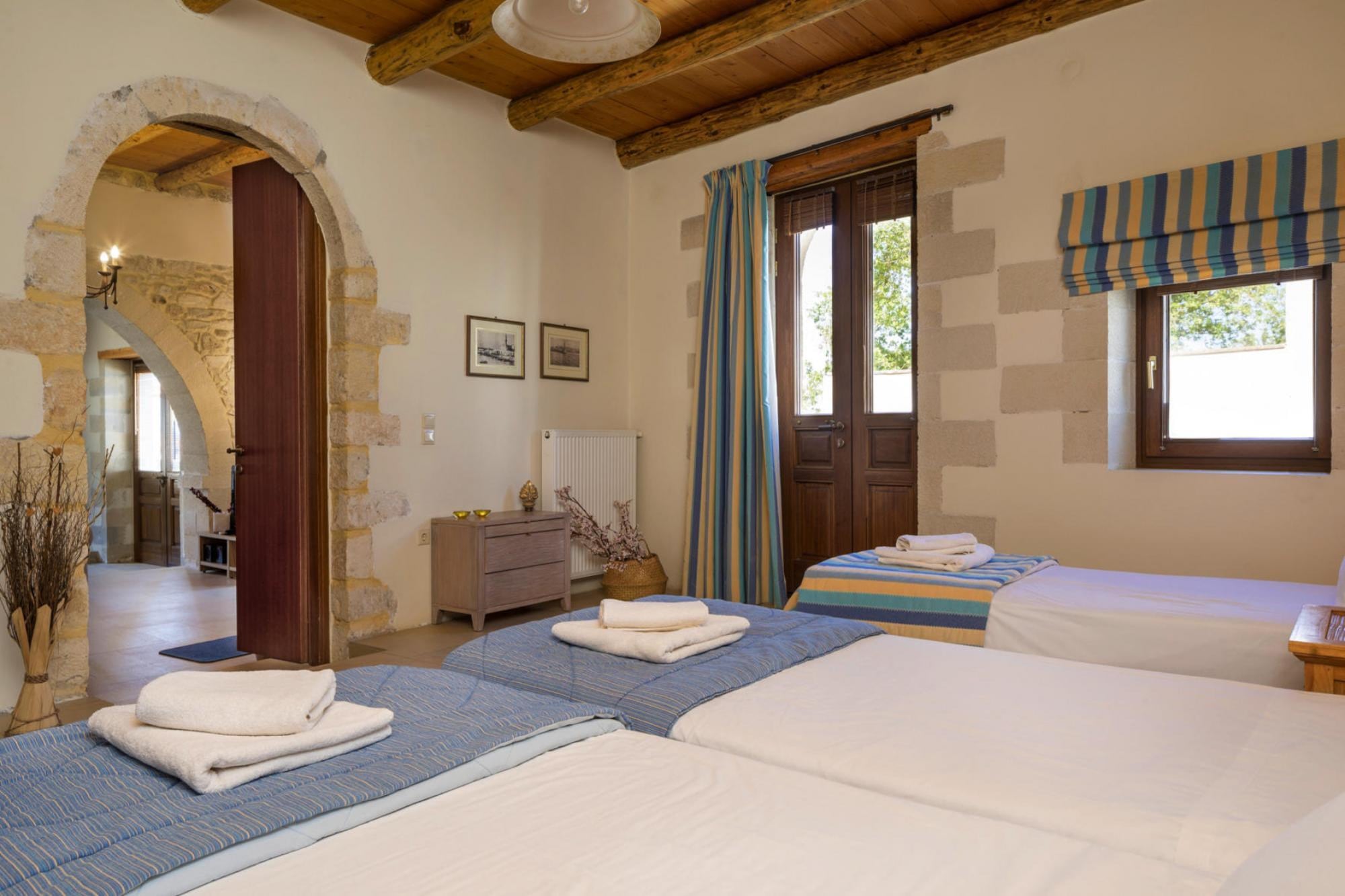   holiday home, Maheri-Villa Aladanos