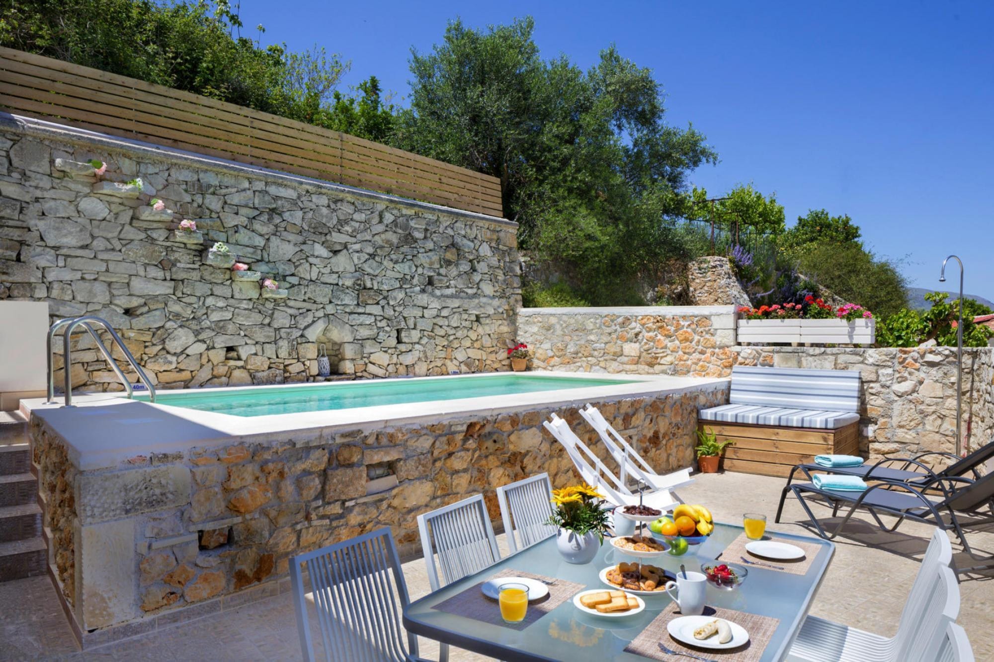   holiday home, Maheri-Villa Aladanos